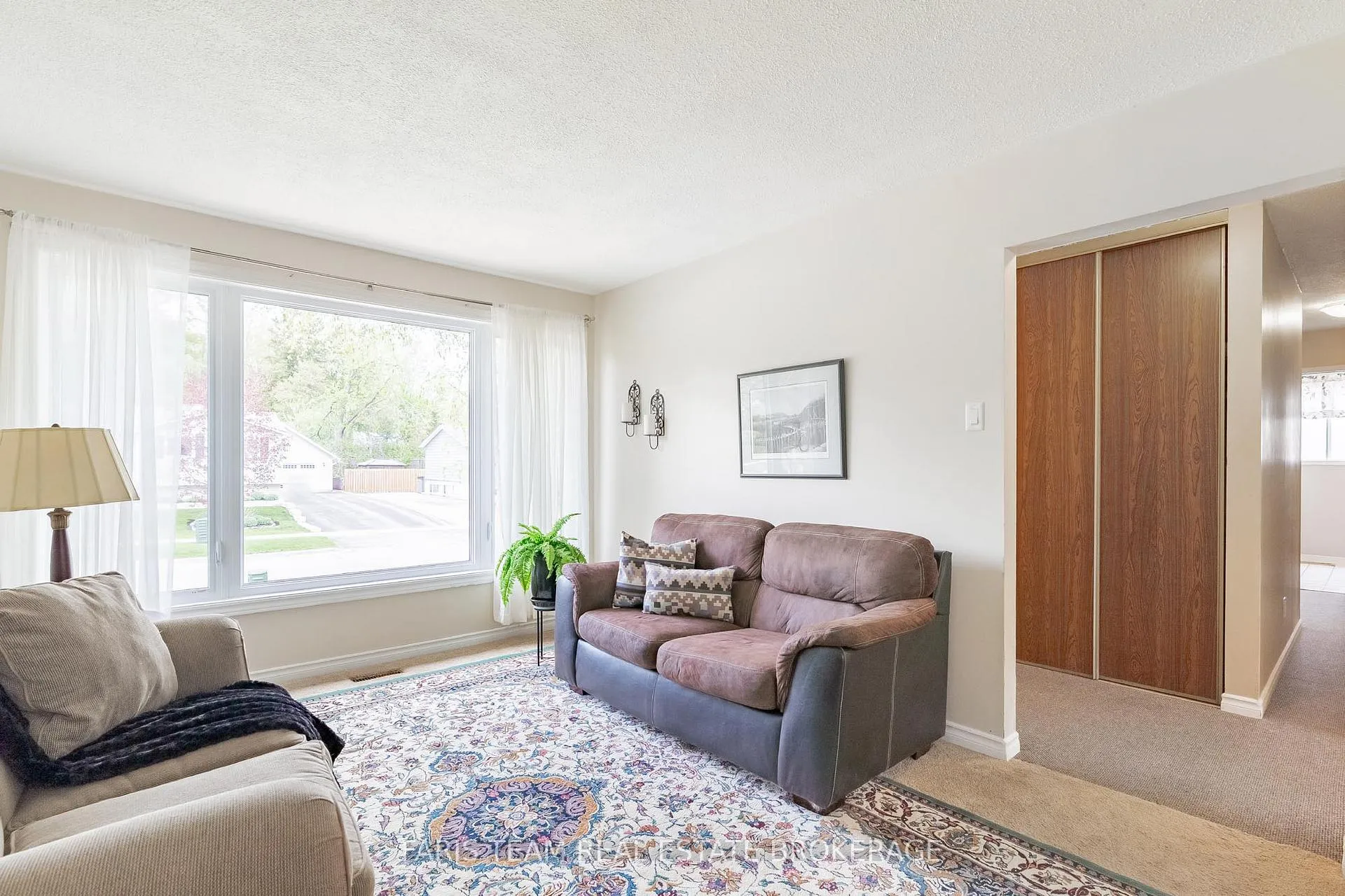 Photo 13 of 231 Chaingate Drive, Midland — HOMEH