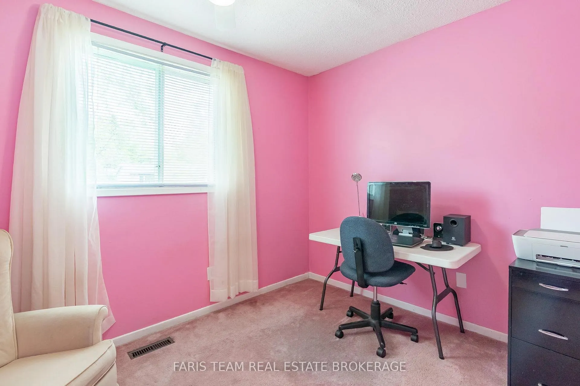 Photo 17 of 231 Chaingate Drive, Midland — HOMEH