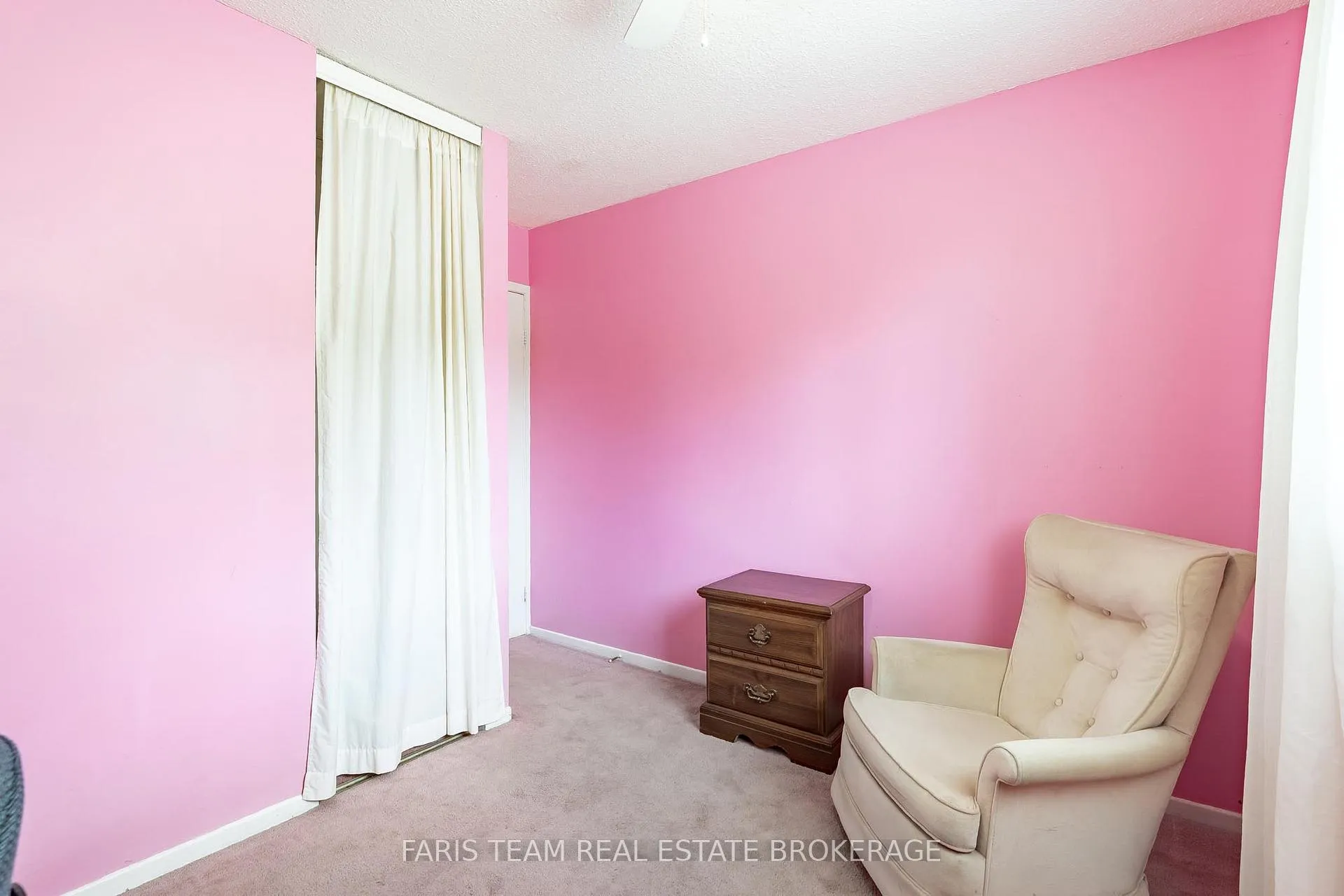 Photo 18 of 231 Chaingate Drive, Midland — HOMEH