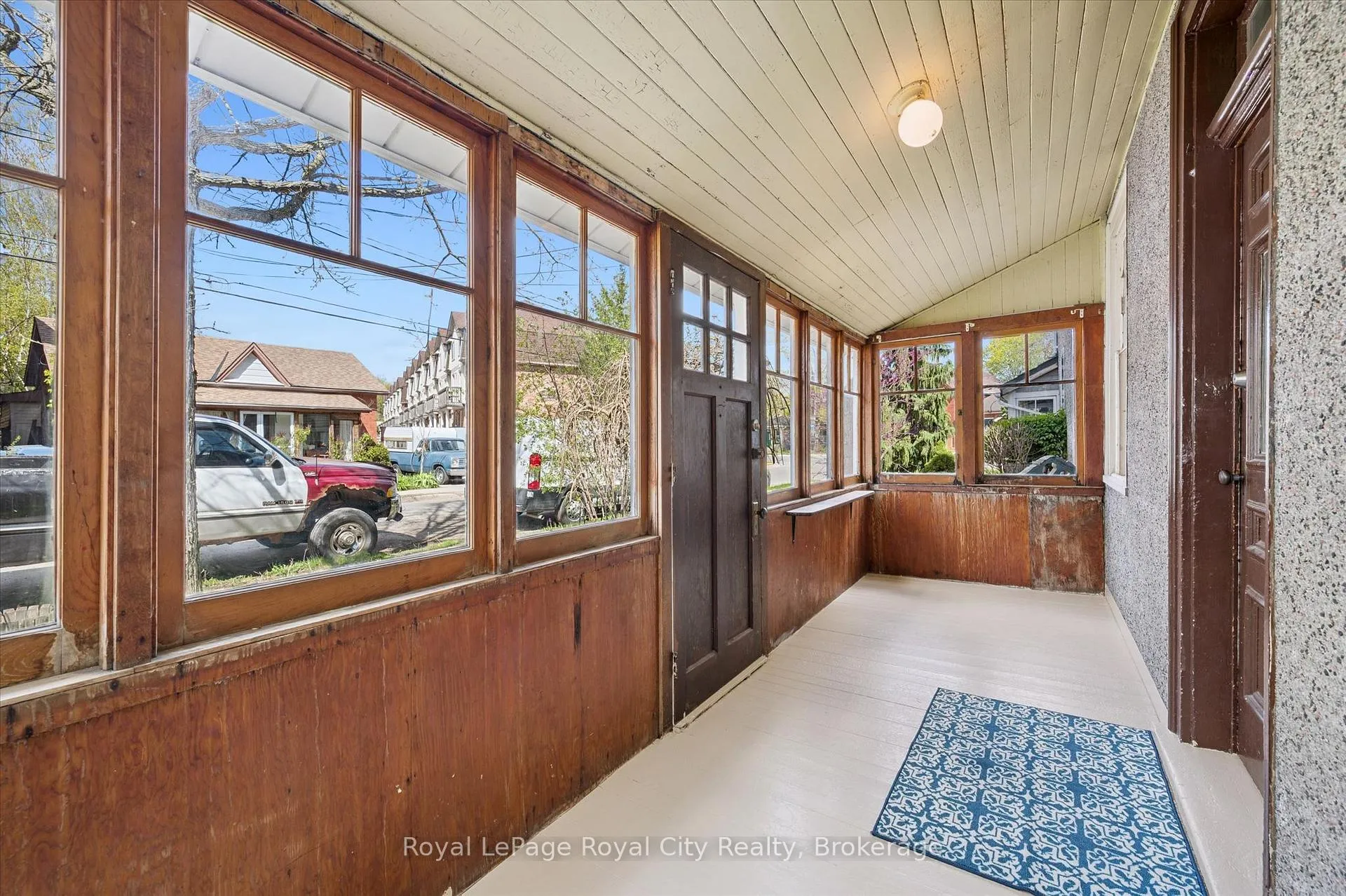 Photo 5 of 199 Neeve Street, Guelph, St. Patrick's Ward — HOMEH