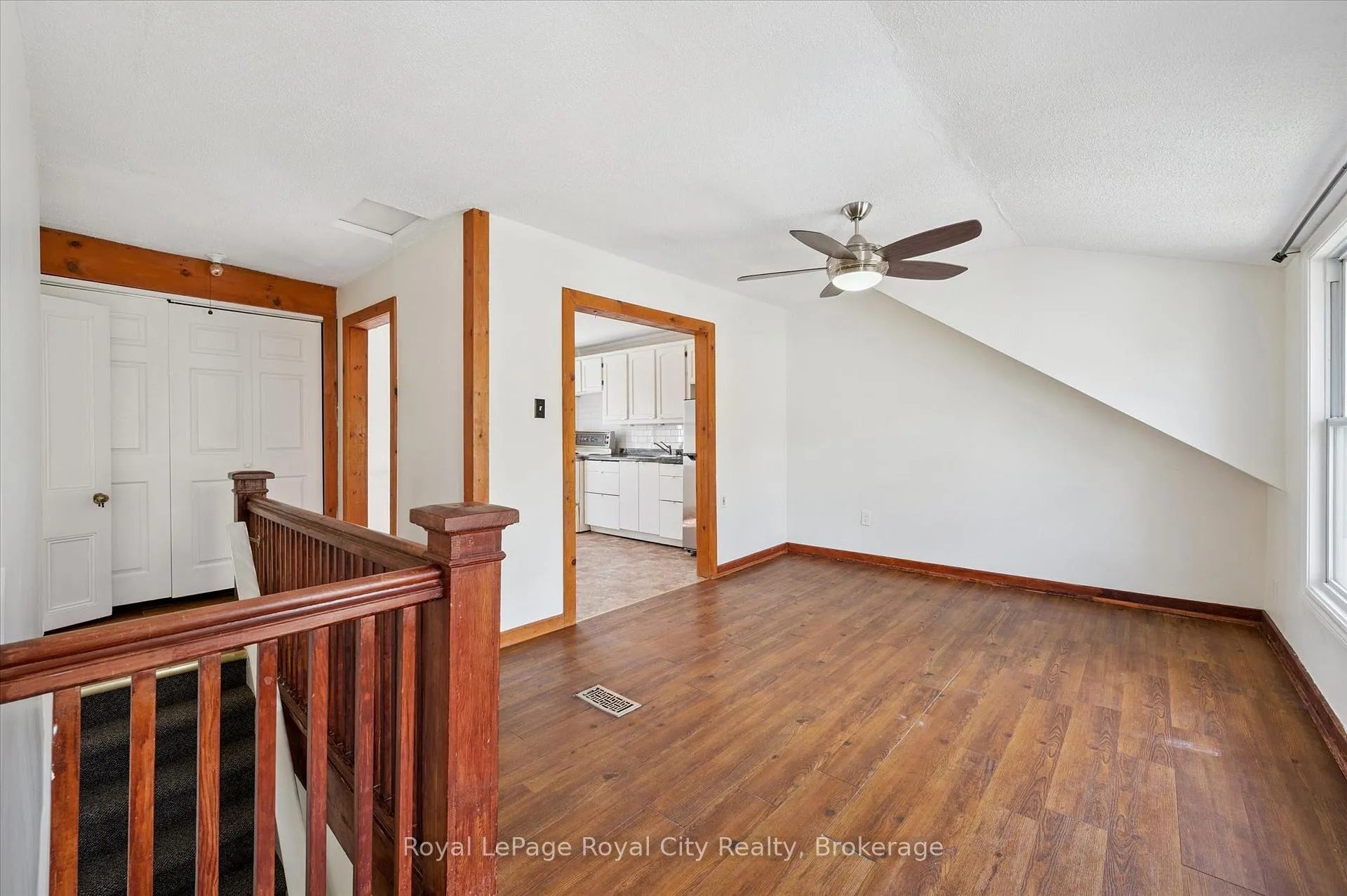 Photo 9 of 199 Neeve Street, Guelph, St. Patrick's Ward — HOMEH