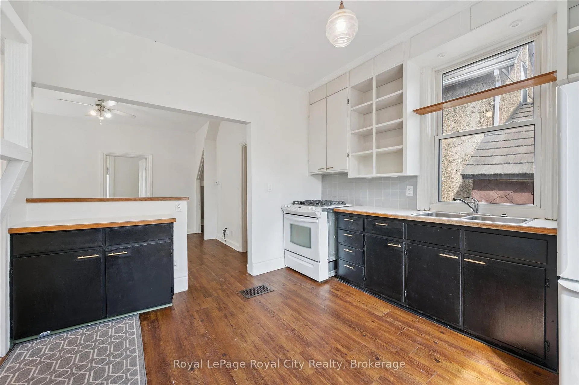 Photo 22 of 199 Neeve Street, Guelph, St. Patrick's Ward — HOMEH
