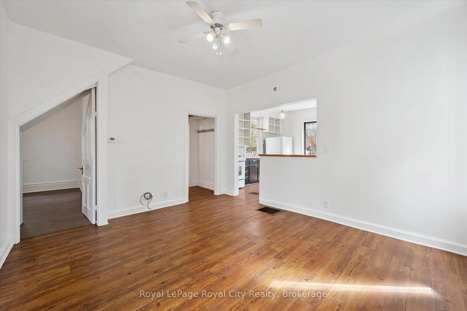Photo 25 of 199 Neeve Street, Guelph, St. Patrick's Ward — HOMEH