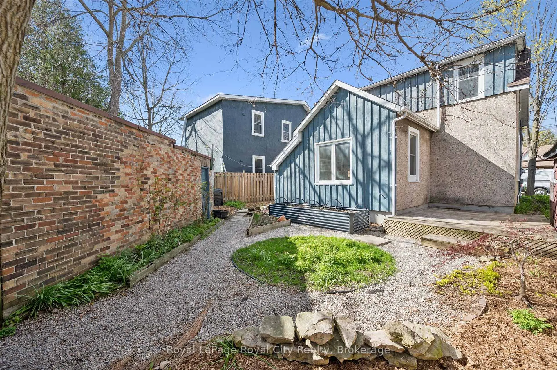 Photo 34 of 199 Neeve Street, Guelph, St. Patrick's Ward — HOMEH