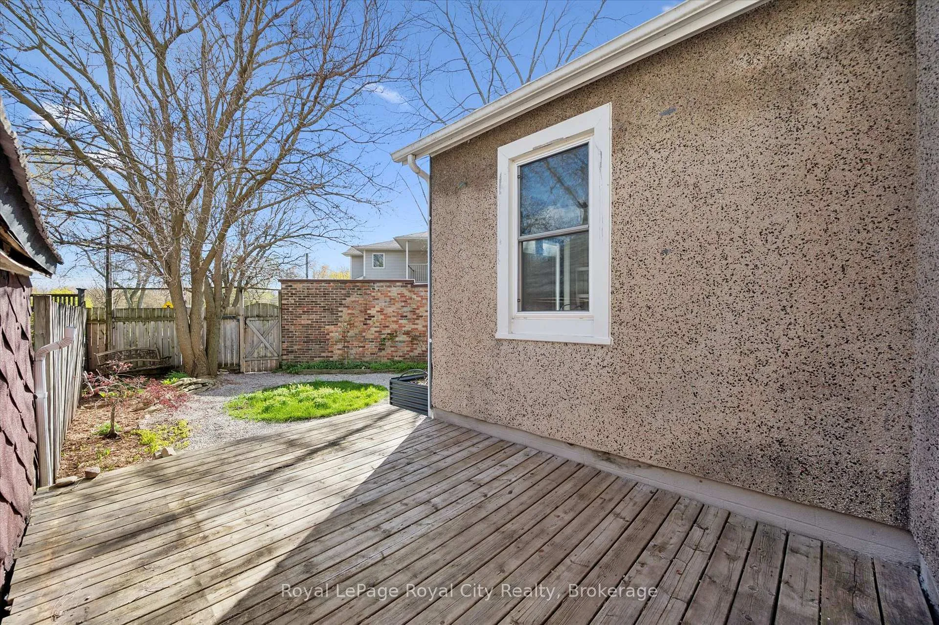 Photo 36 of 199 Neeve Street, Guelph, St. Patrick's Ward — HOMEH