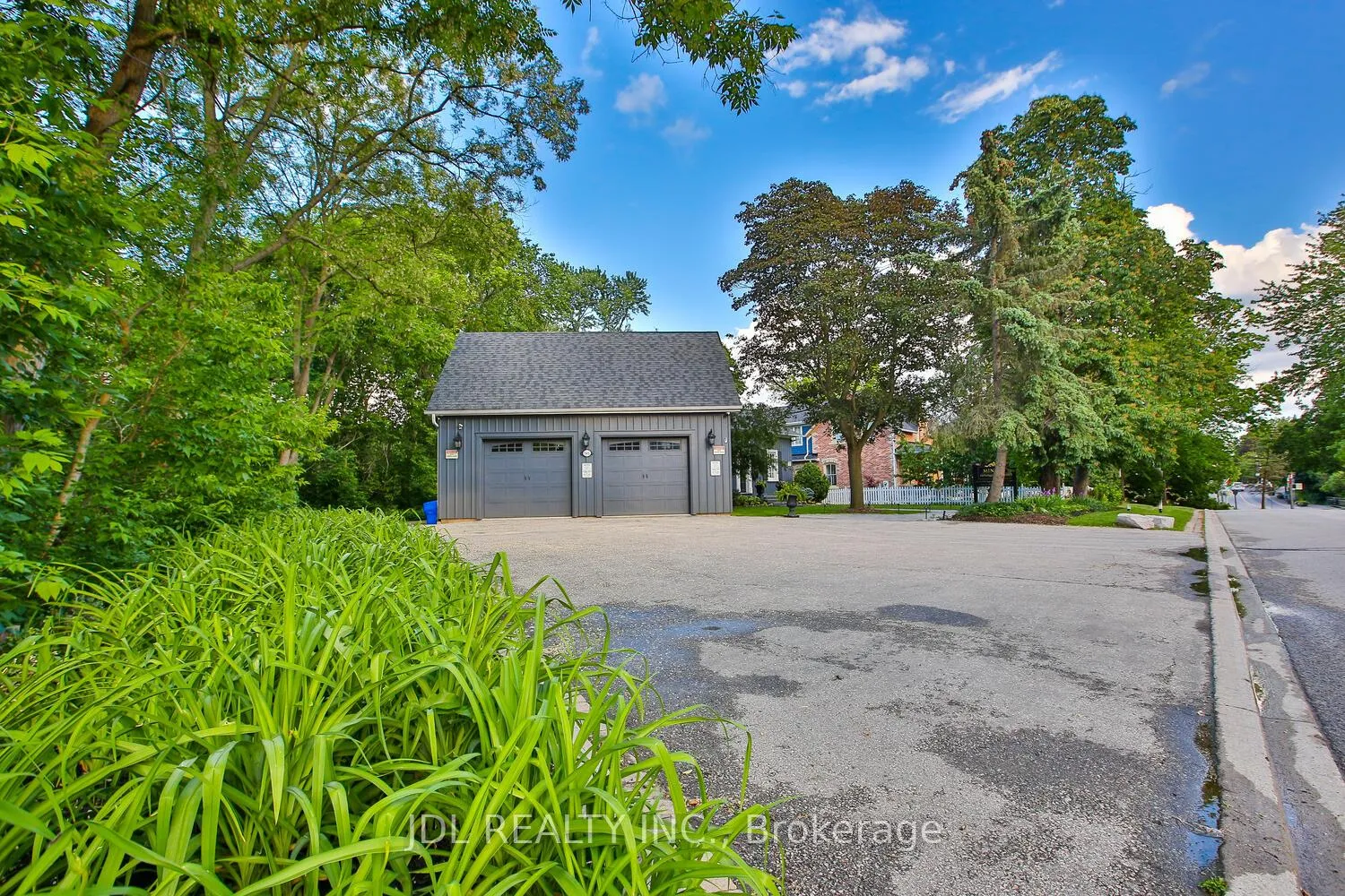 Photo 11 of 145 Main Street, Markham, Unionville — HOMEH