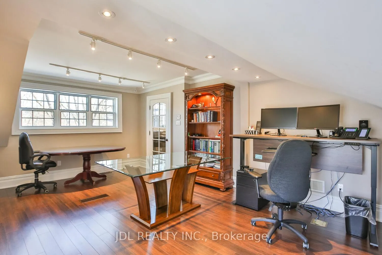 Photo 41 of 145 Main Street, Markham, Unionville — HOMEH