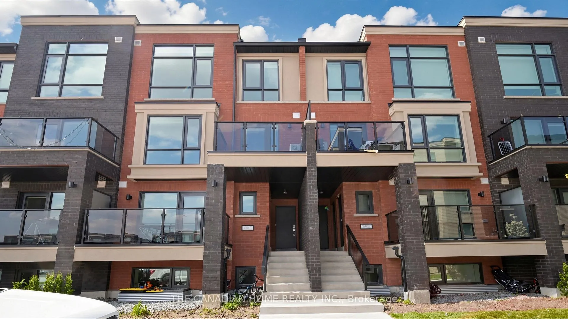 Front of Unit 15, 55 Romilly Avenue