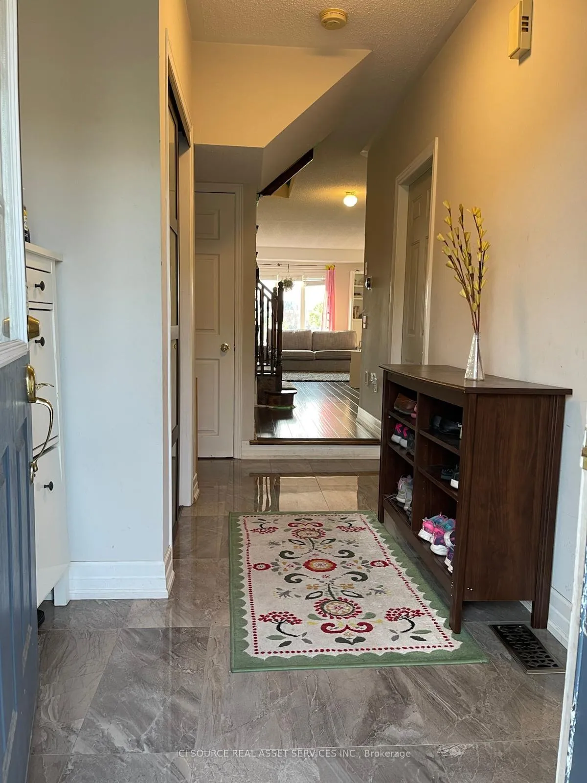 Photo 4 of 63C View Green Crescent, Etobicoke, West Humber-Clairville — HOMEH