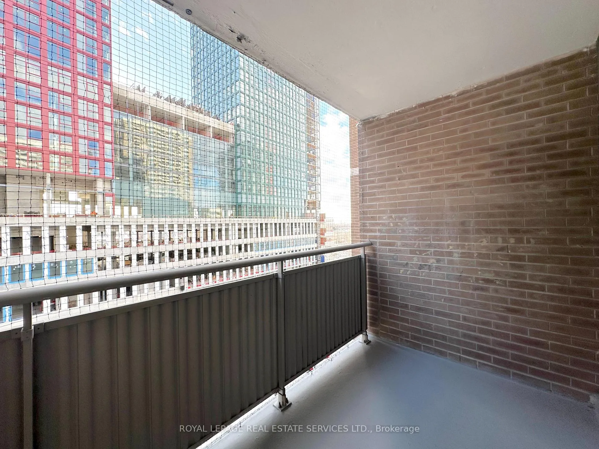 Photo 9 of Unit 915, 255 Main Street, Toronto, East End-Danforth — HOMEH