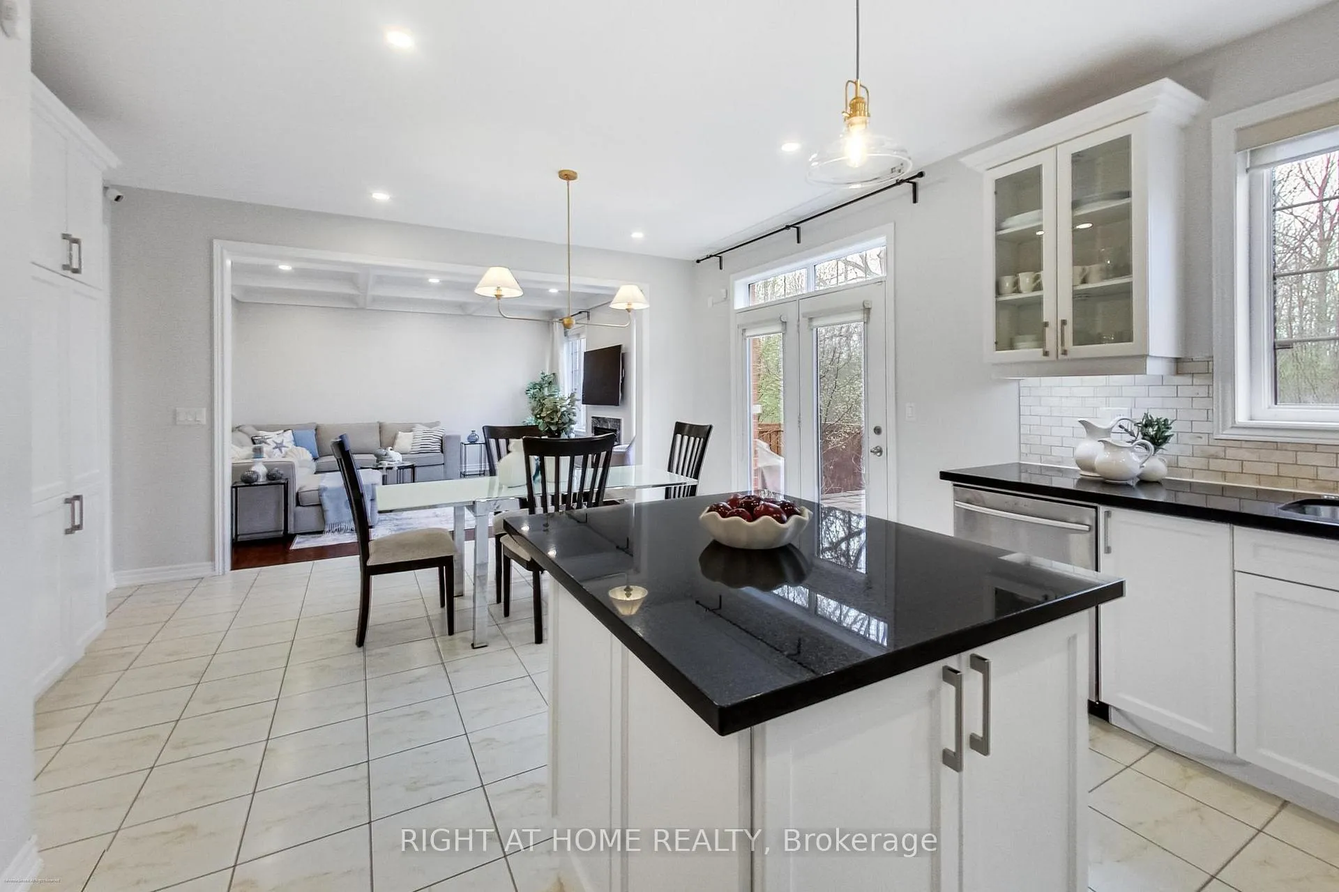 Photo 11 of 300 McGibbon Drive, Milton, Clarke — HOMEH