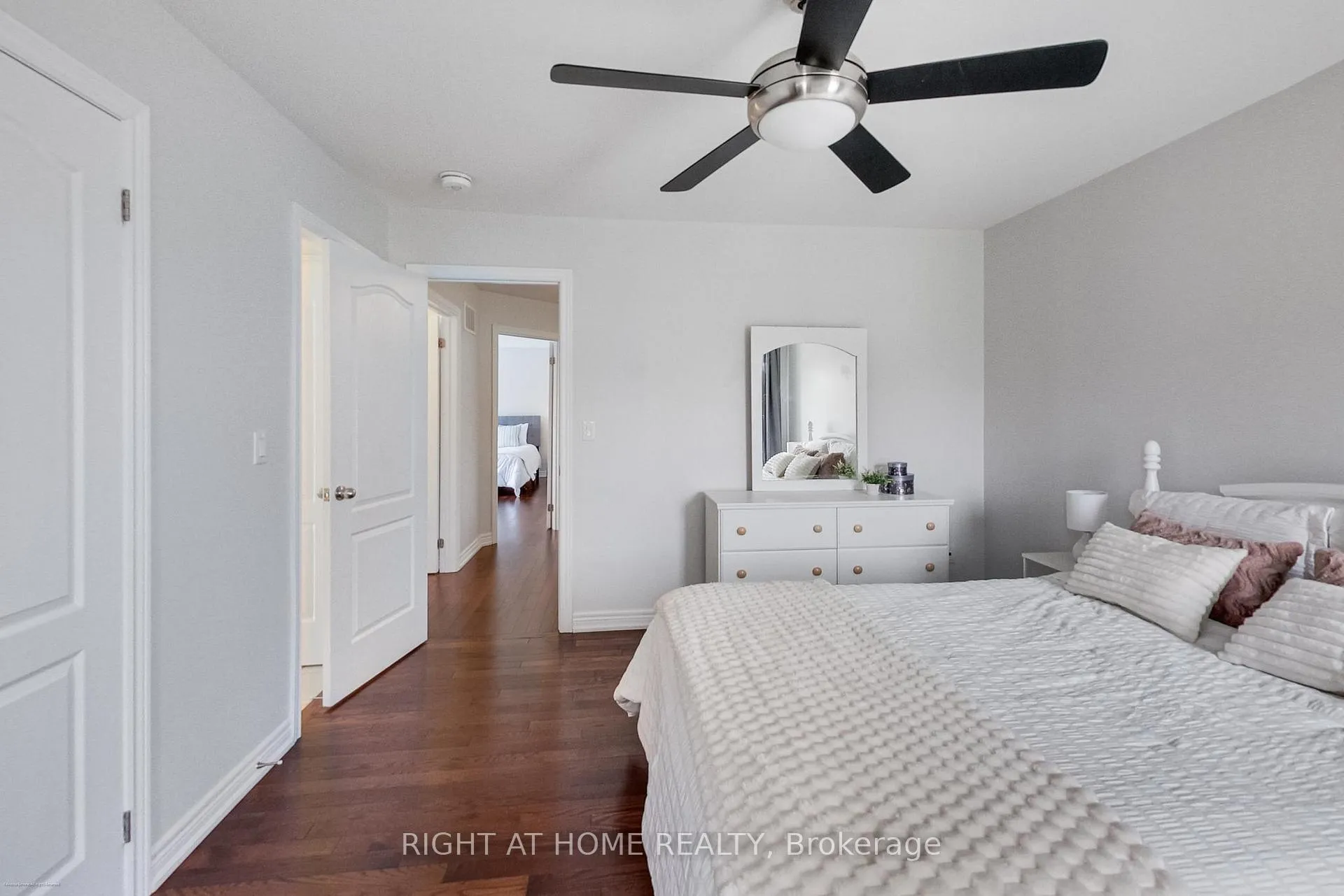 Photo 34 of 300 McGibbon Drive, Milton, Clarke — HOMEH