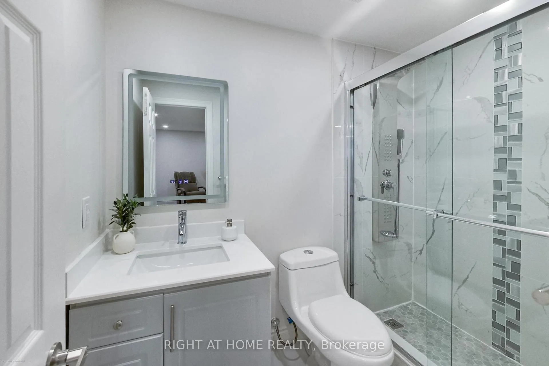 Photo 41 of 300 McGibbon Drive, Milton, Clarke — HOMEH