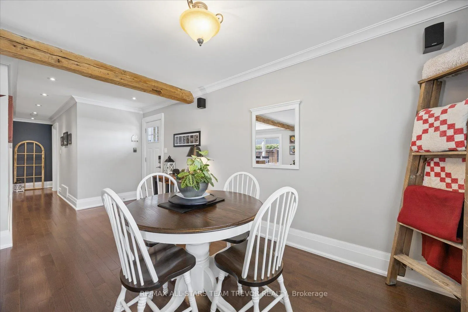 Photo 12 of 43 Main Street, Georgina, Pefferlaw — HOMEH