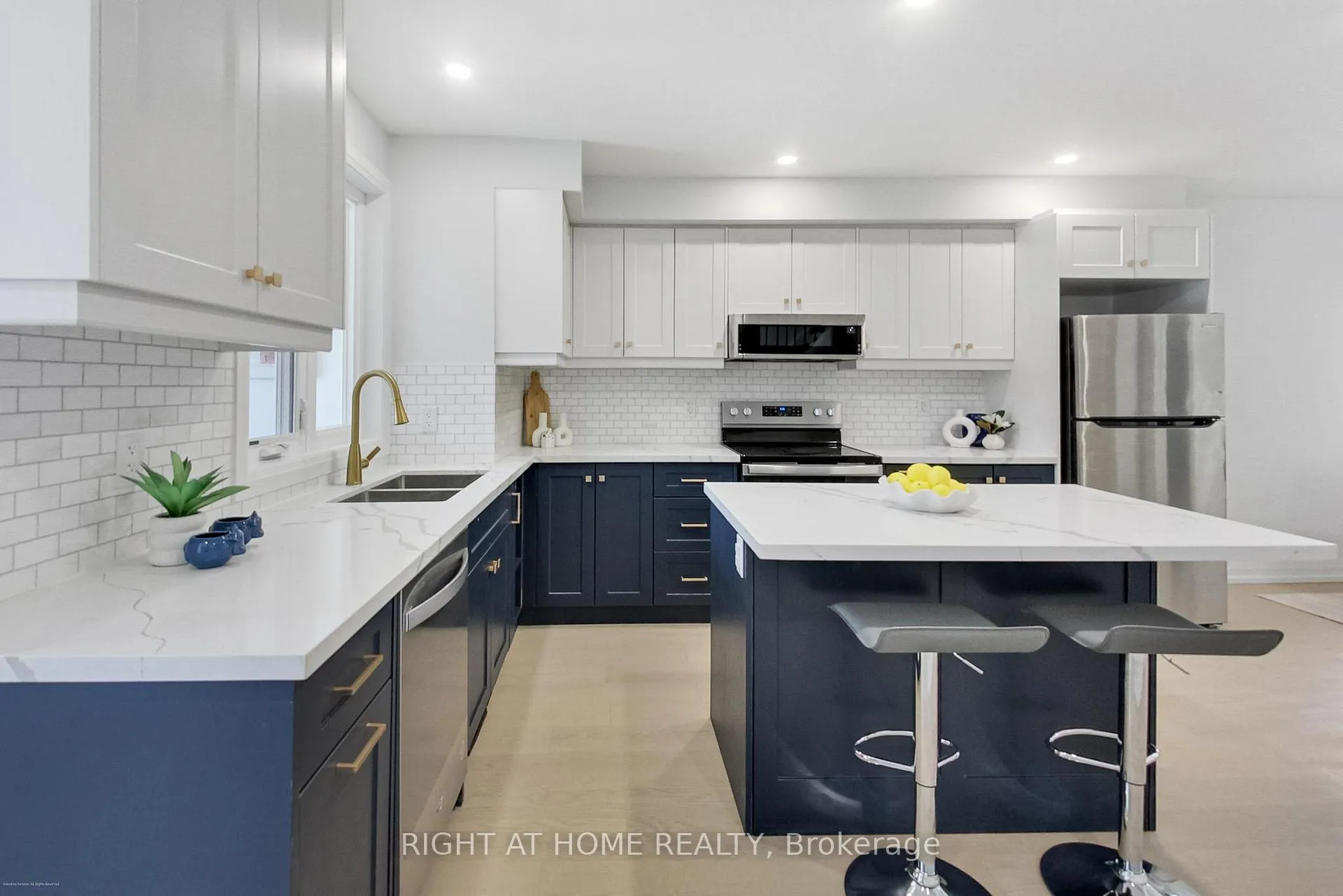 Photo 3 of 259 Robina Avenue, Toronto, Oakwood Village — HOMEH