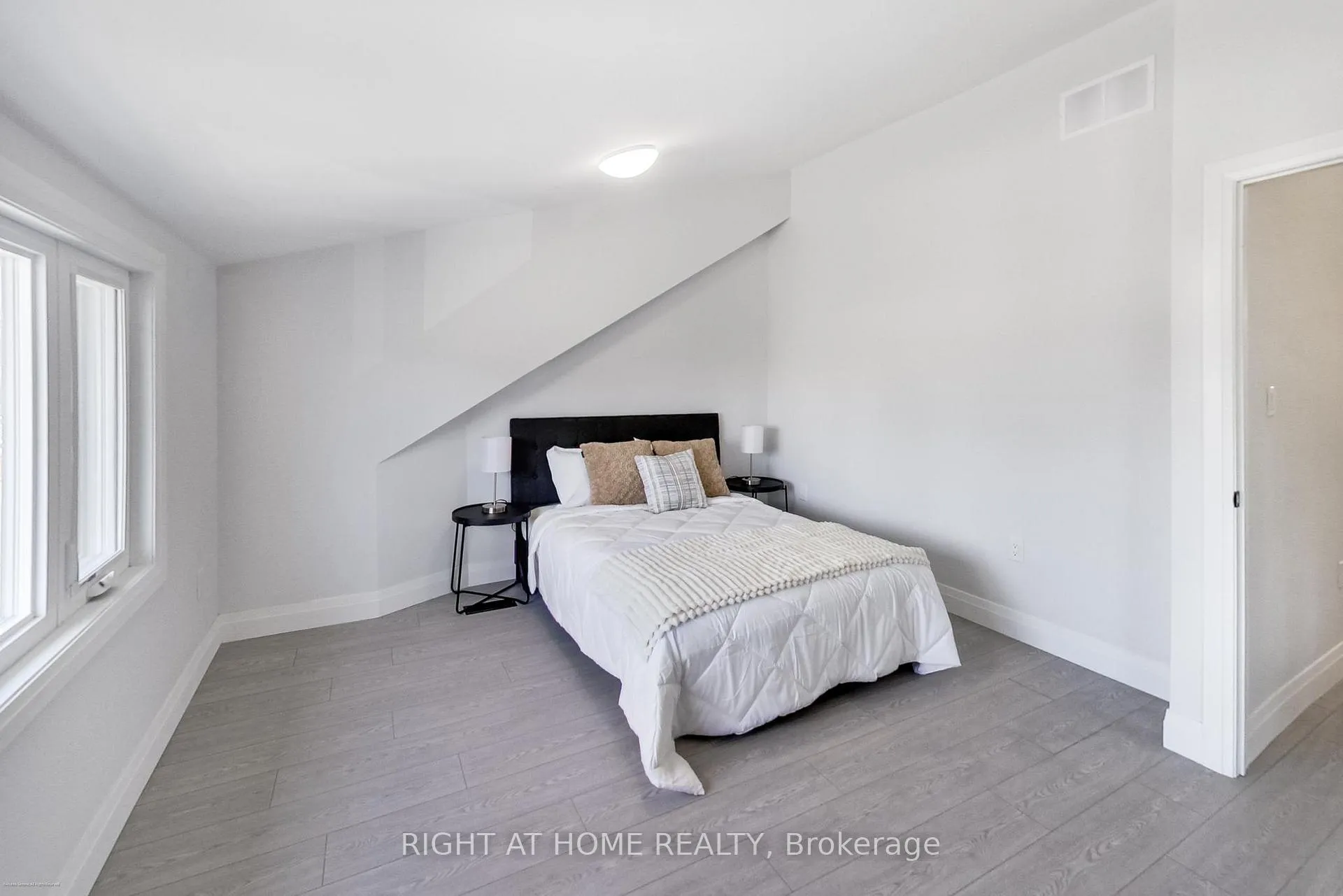 Photo 23 of 259 Robina Avenue, Toronto, Oakwood Village — HOMEH