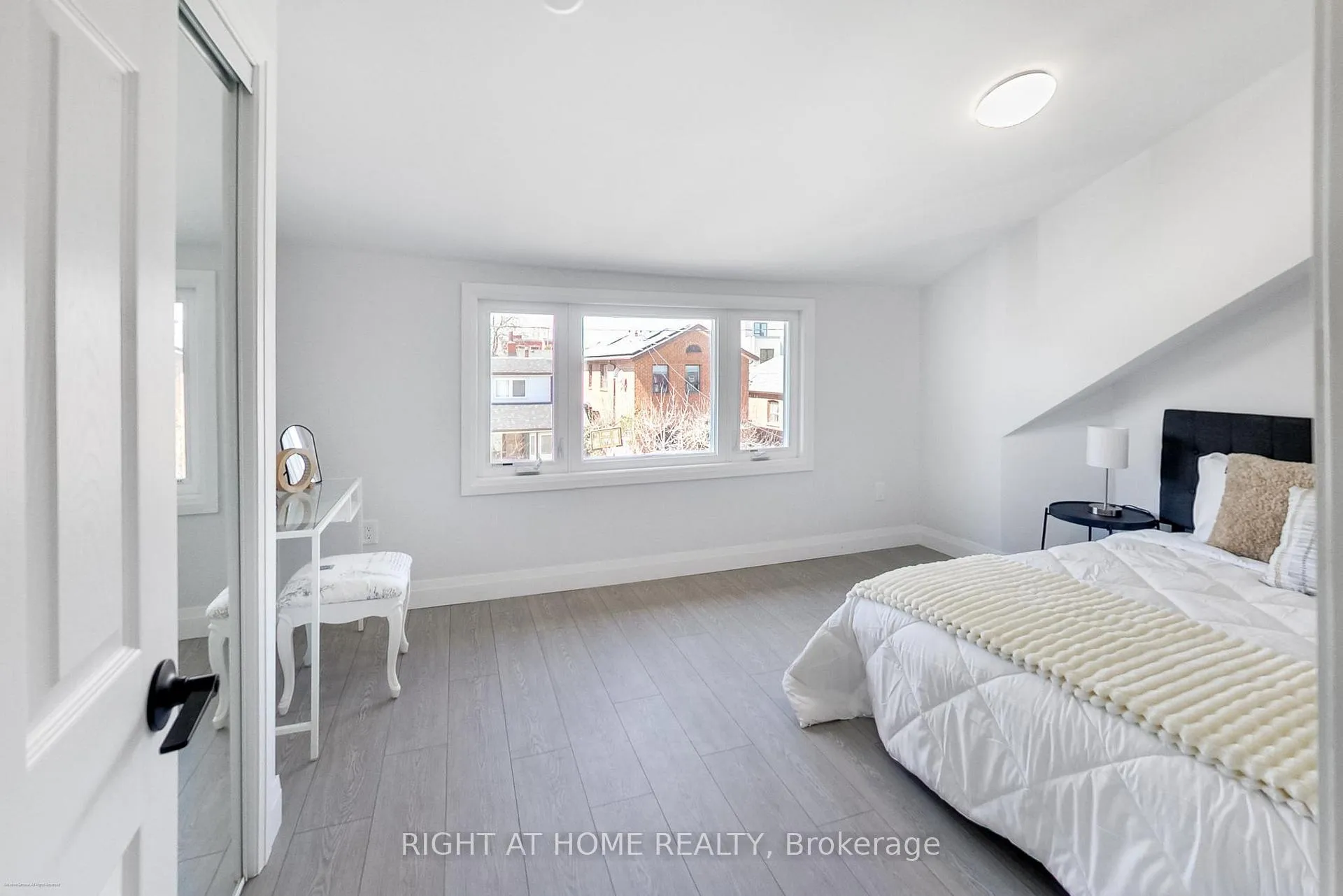 Photo 24 of 259 Robina Avenue, Toronto, Oakwood Village — HOMEH