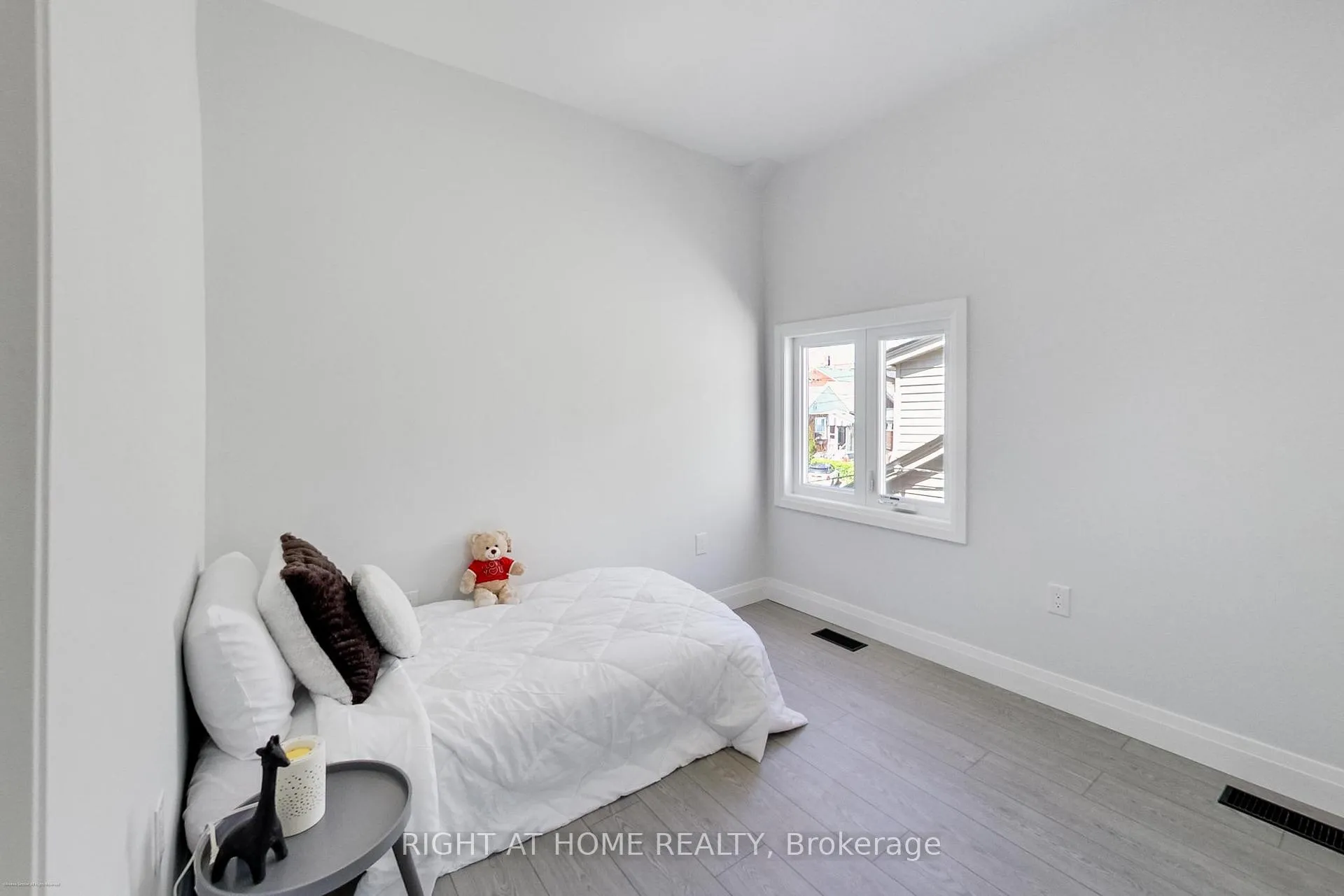 Photo 26 of 259 Robina Avenue, Toronto, Oakwood Village — HOMEH