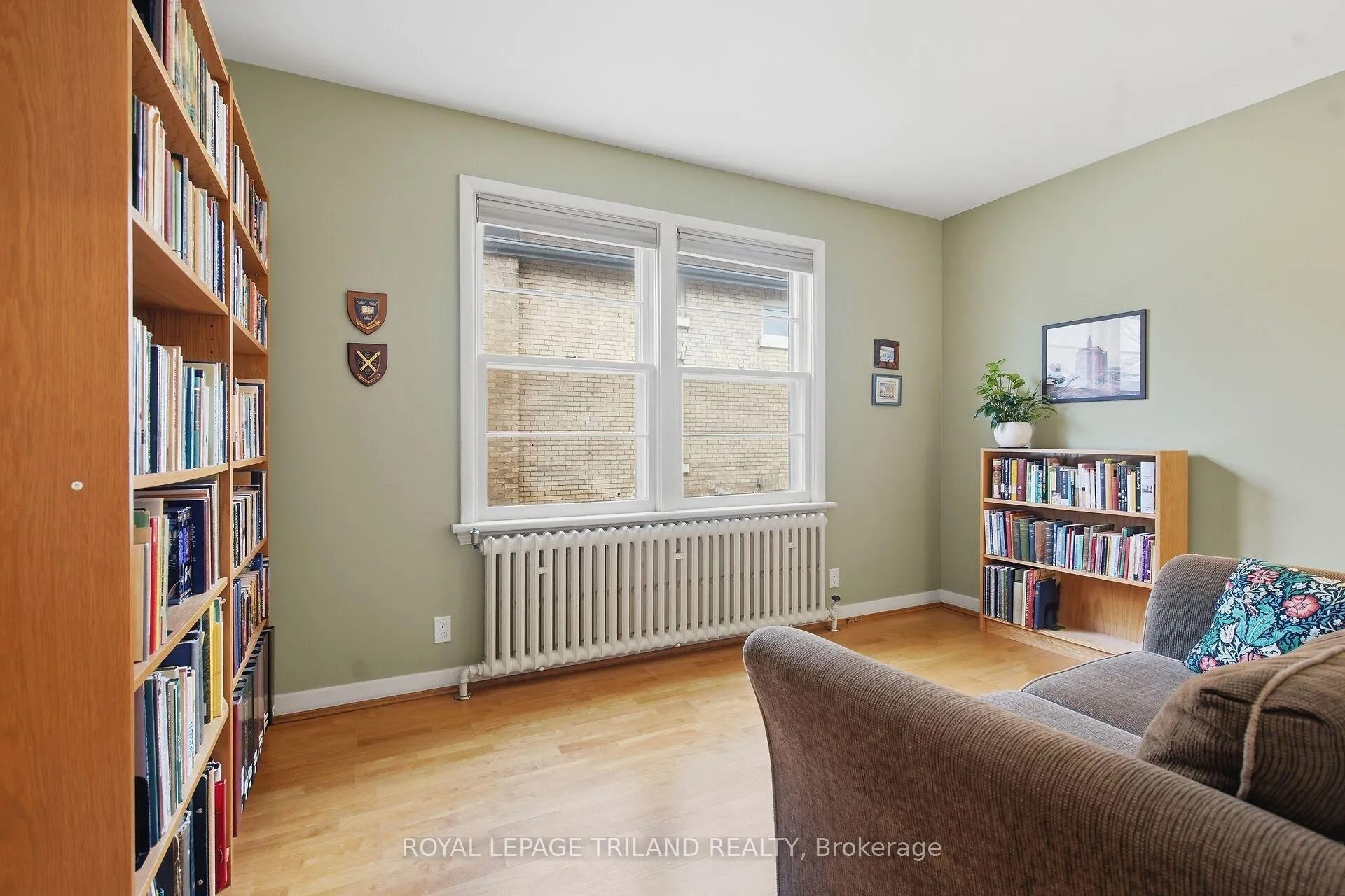 Photo 8 of 937 Waterloo Street, London, East B — HOMEH