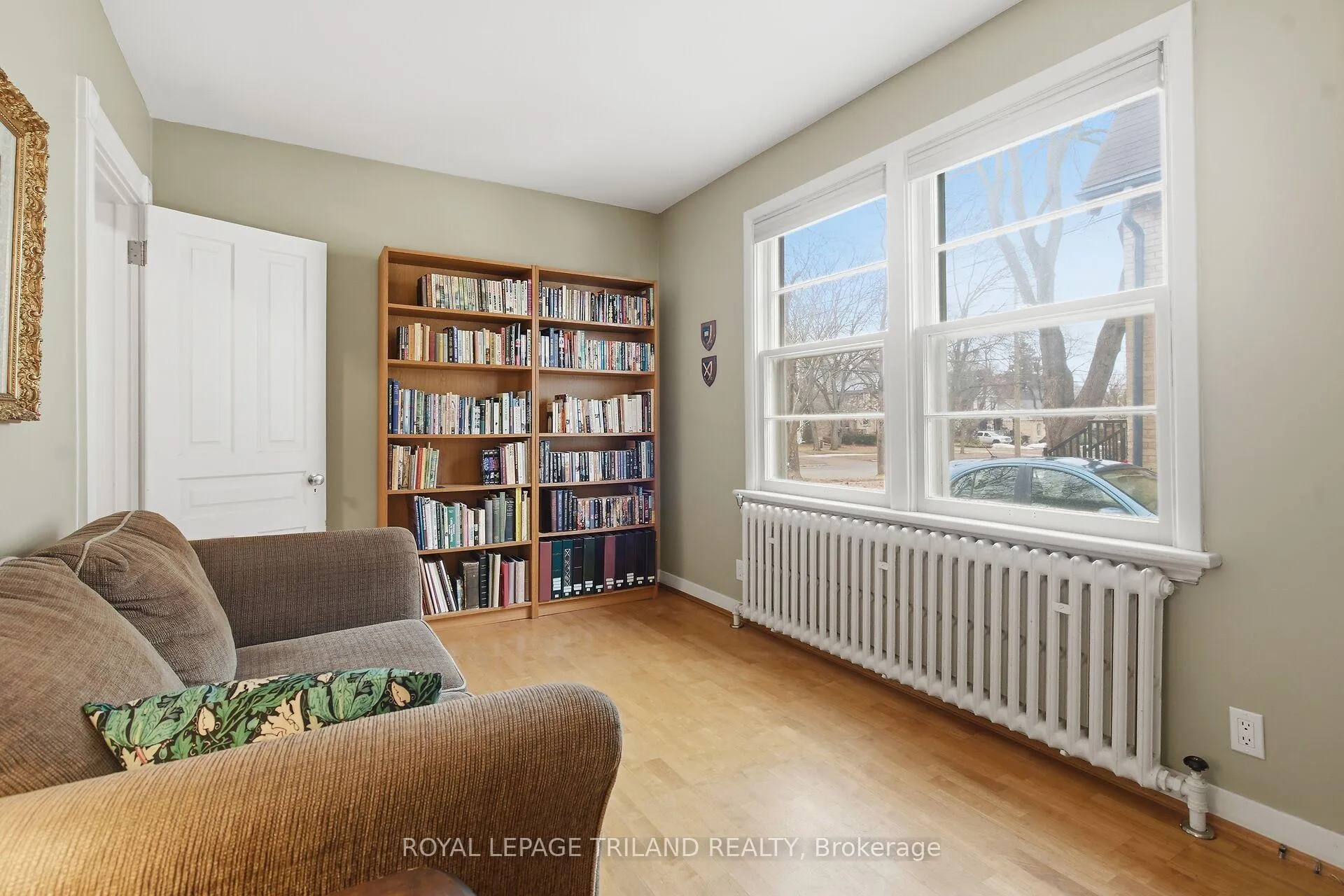 Photo 9 of 937 Waterloo Street, London, East B — HOMEH