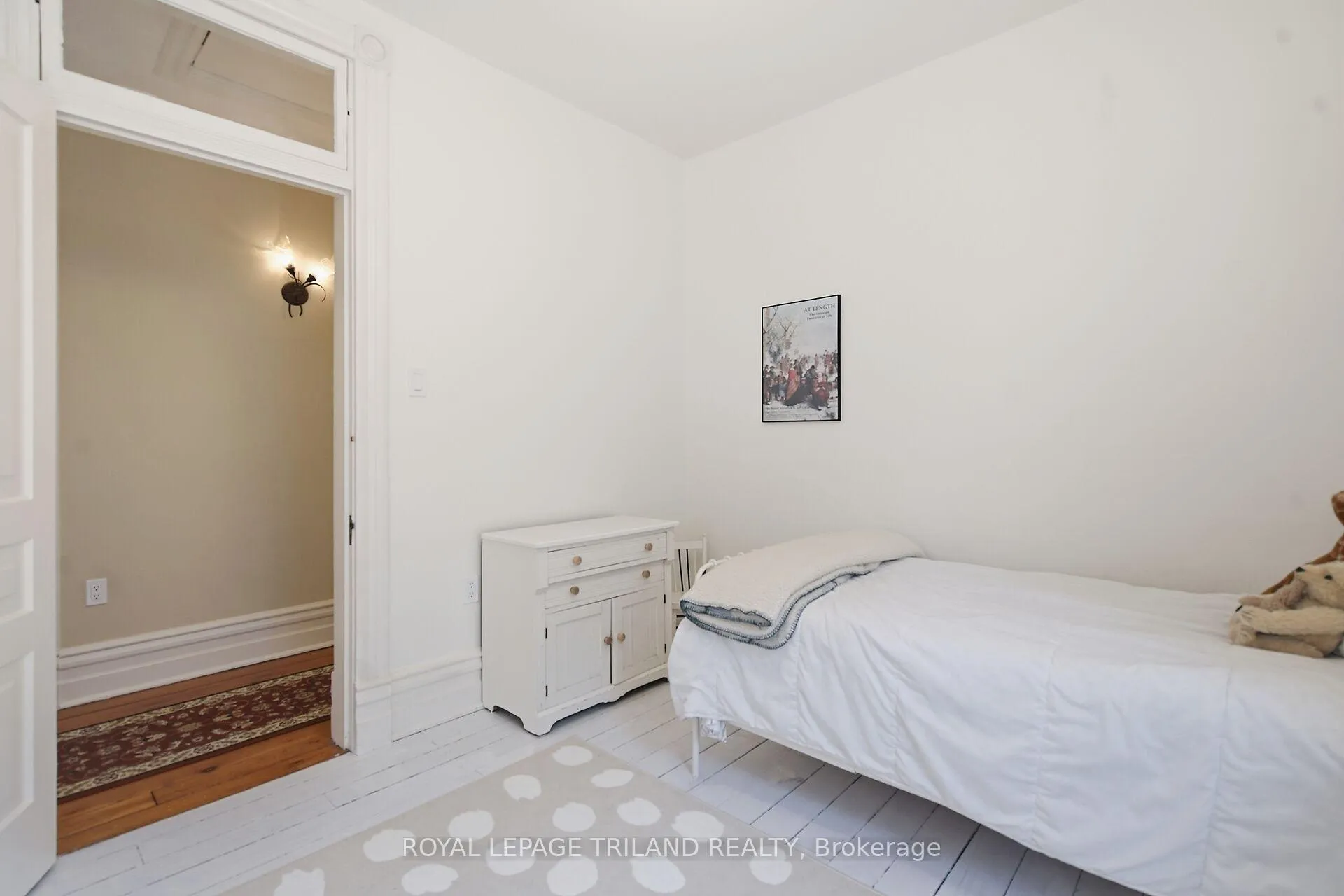 Photo 25 of 937 Waterloo Street, London, East B — HOMEH