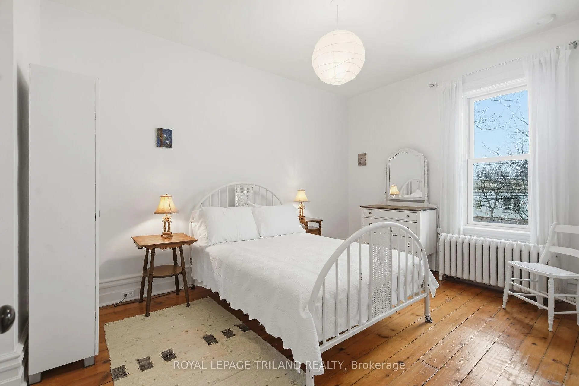 Photo 26 of 937 Waterloo Street, London, East B — HOMEH