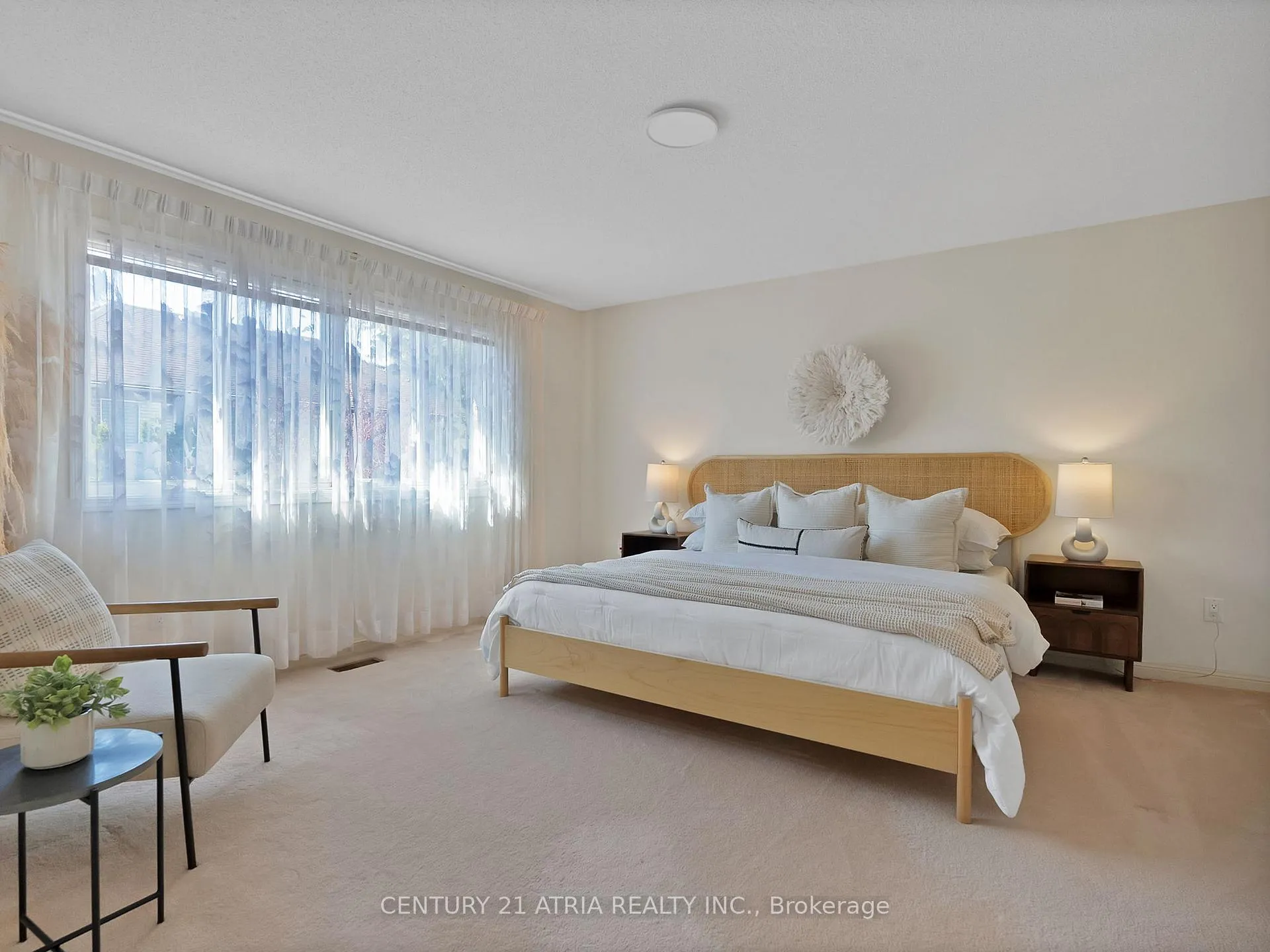 Photo 13 of 39 Saxony Drive, Markham, Berczy — HOMEH