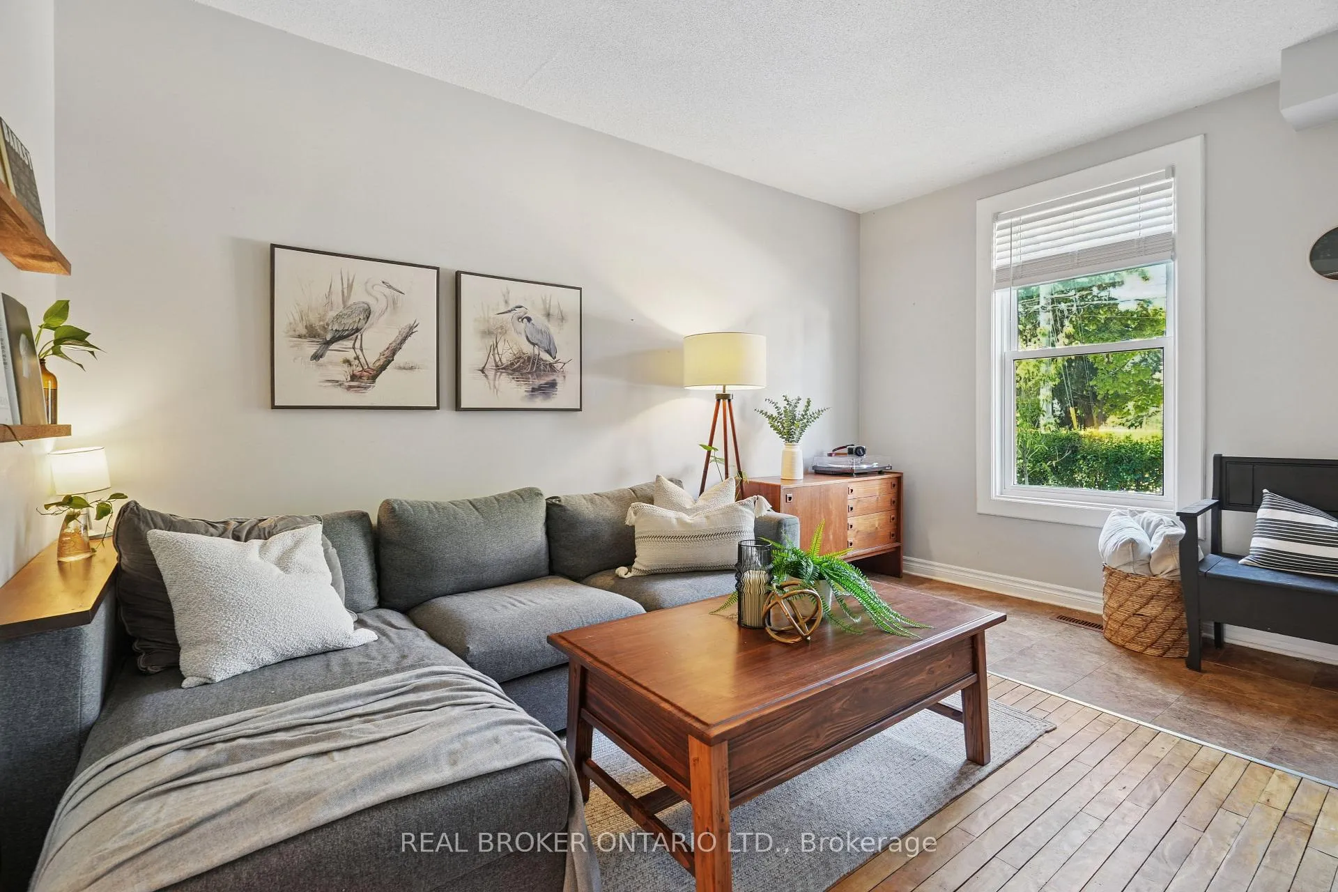 Photo 8 of 2055 Embleton Road, Brampton, Bram West — HOMEH