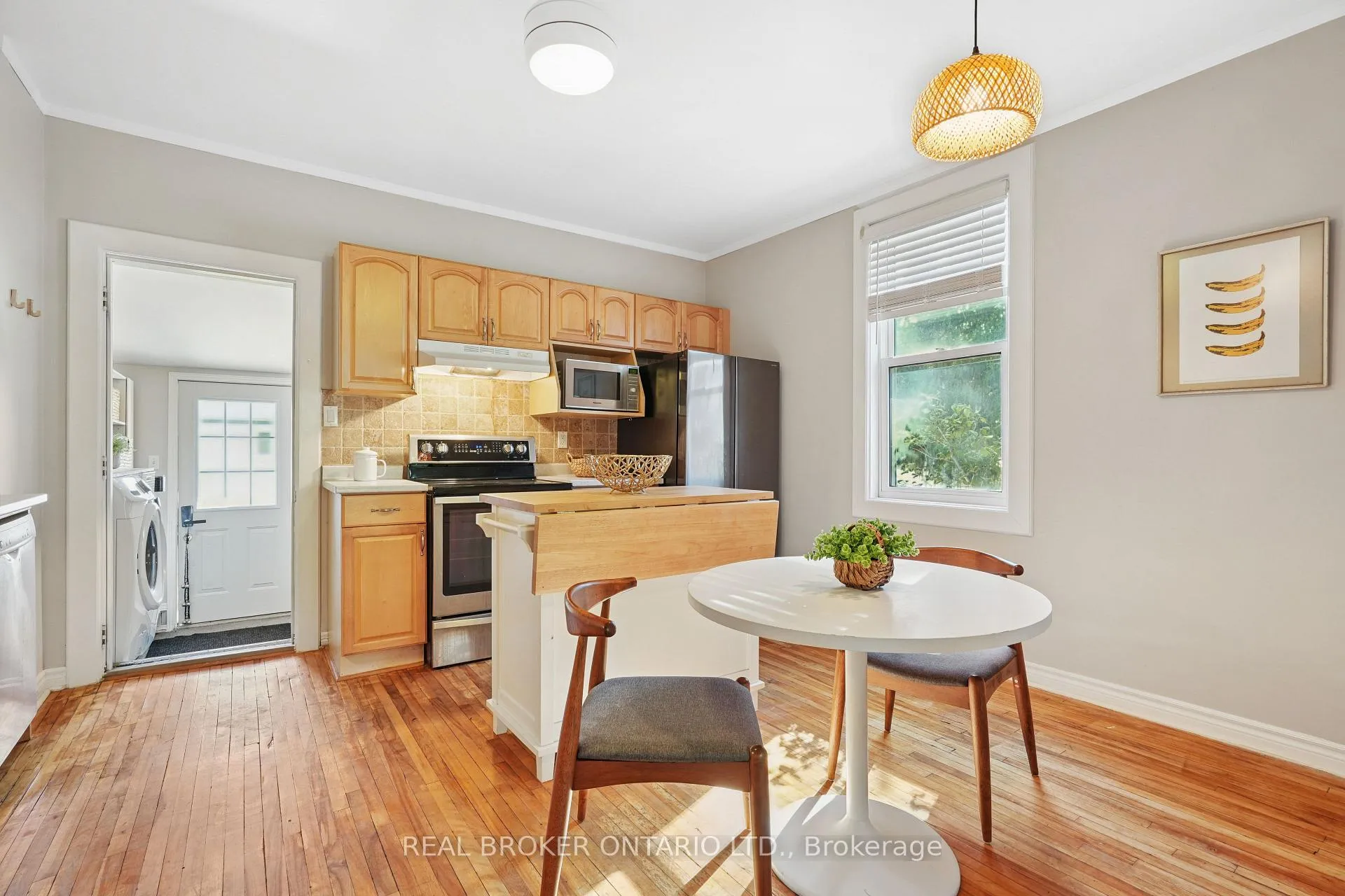 Photo 10 of 2055 Embleton Road, Brampton, Bram West — HOMEH
