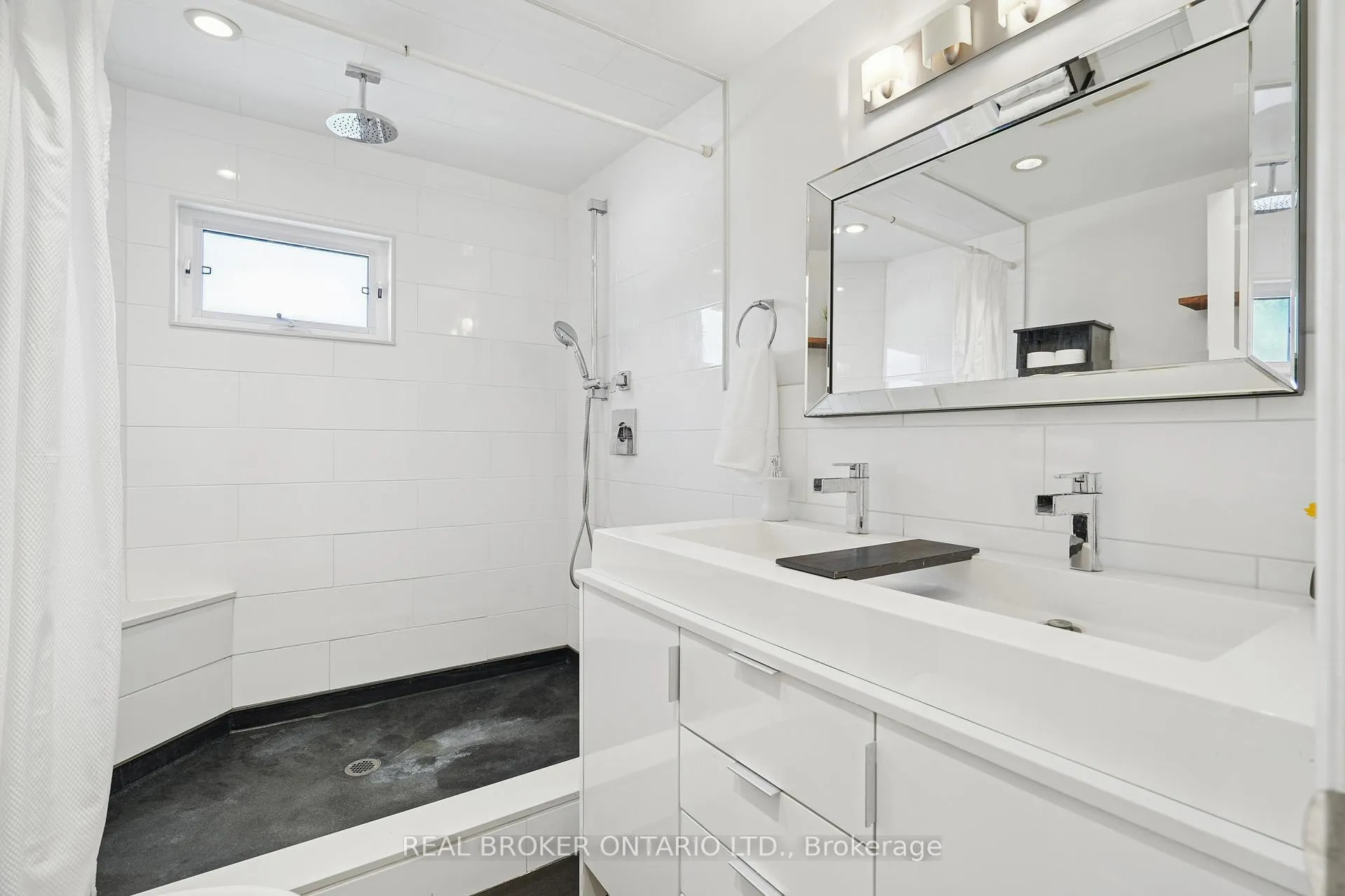 Photo 20 of 2055 Embleton Road, Brampton, Bram West — HOMEH
