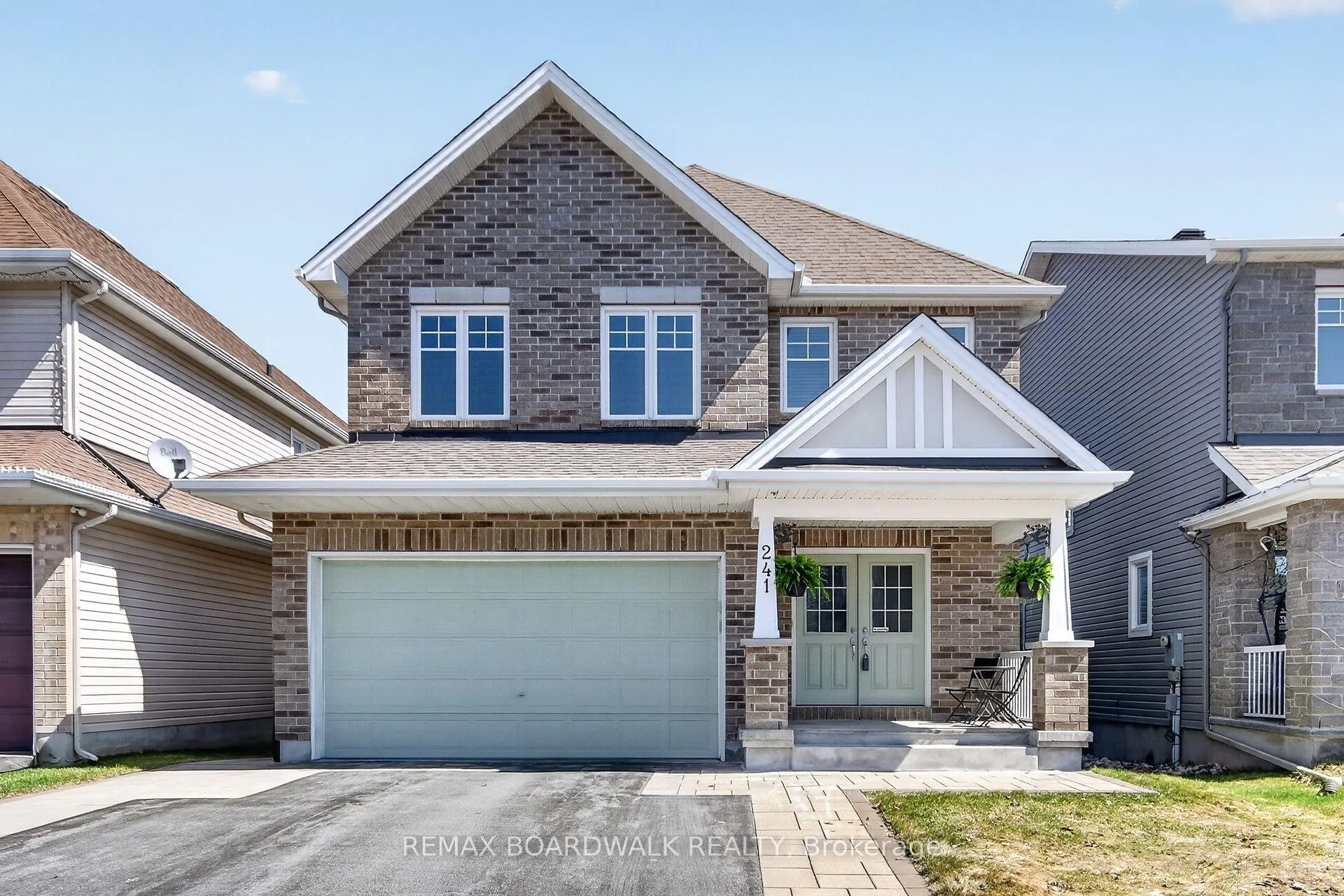 Photo 2 of 241 Denali Way, Ottawa, Stittsville (North) — HOMEH