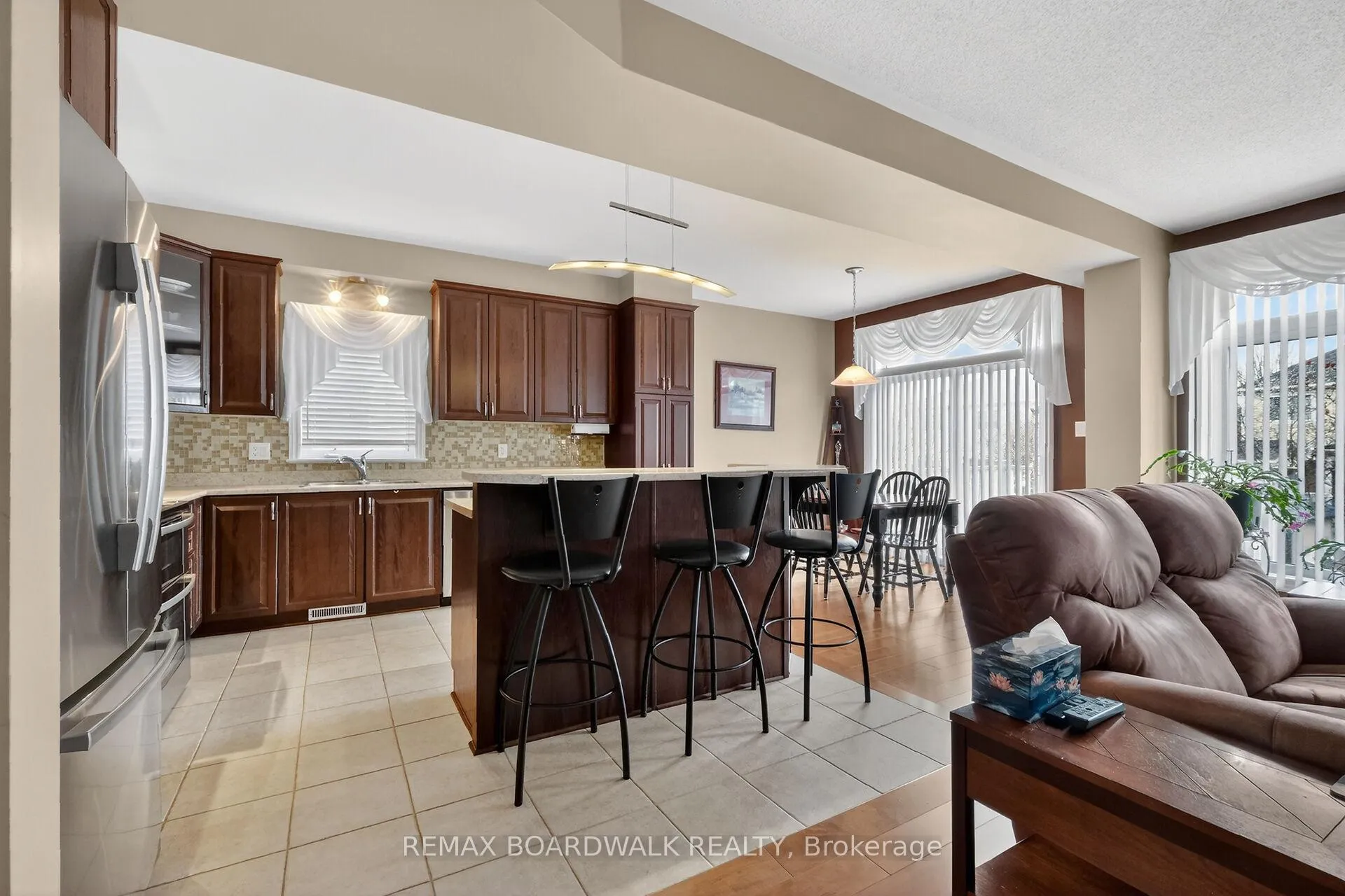 Photo 10 of 241 Denali Way, Ottawa, Stittsville (North) — HOMEH