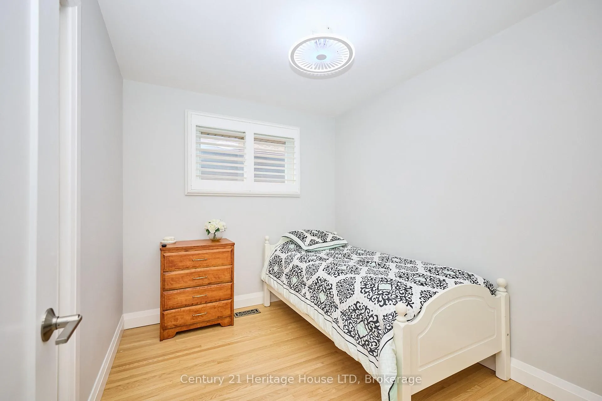 Photo 19 of 18 Princeway Drive, St. Catharines, Lakeport — HOMEH