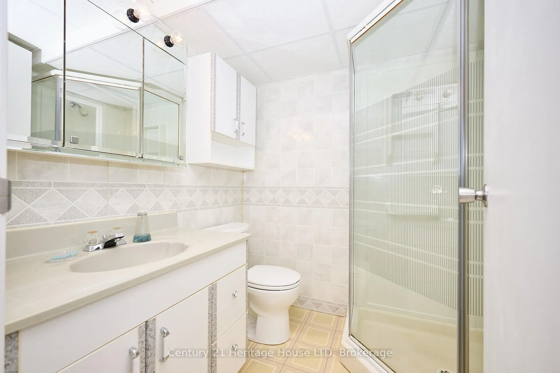 Photo 27 of 18 Princeway Drive, St. Catharines, Lakeport — HOMEH