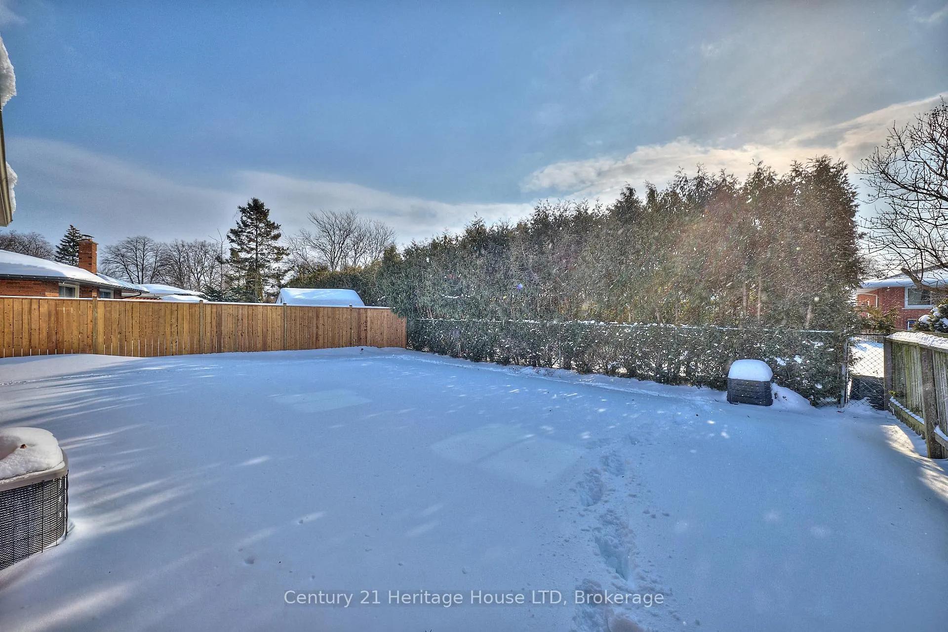 Photo 33 of 18 Princeway Drive, St. Catharines, Lakeport — HOMEH