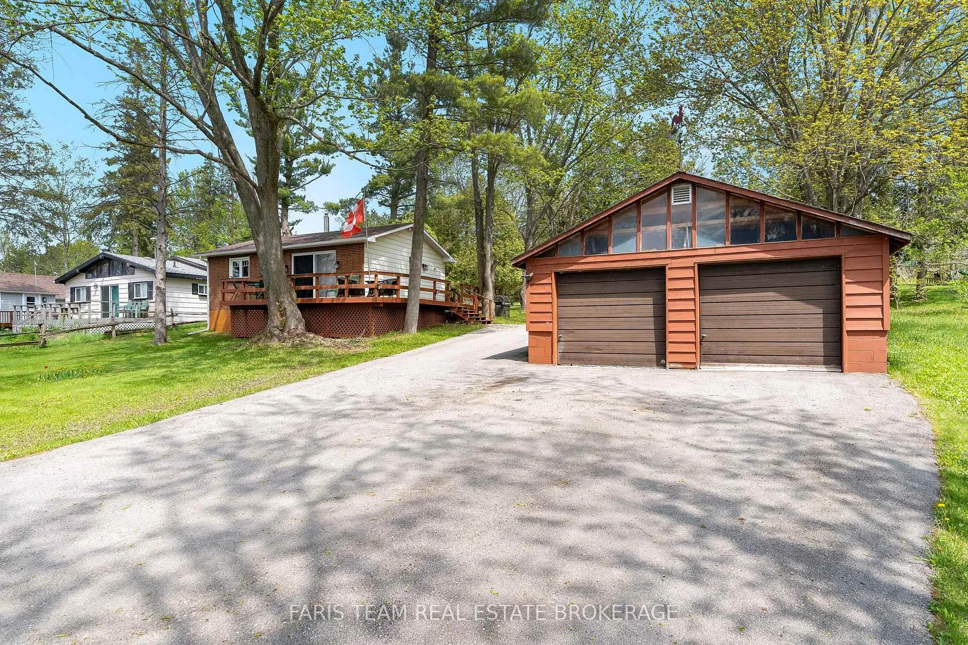 Front of 224 Lake Dalrymple Road