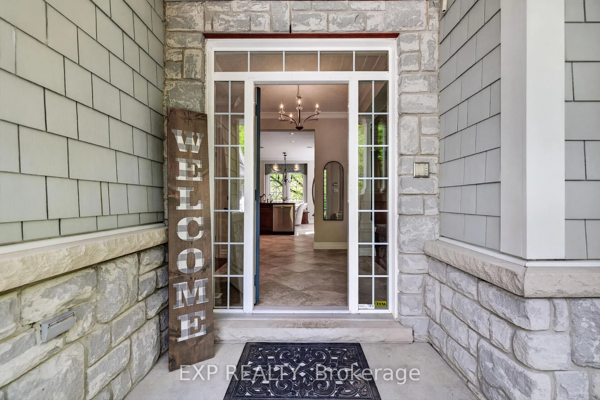 Photo 4 of Unit 11, 3 Sims Estate Place, Kitchener, Grand River South — HOMEH