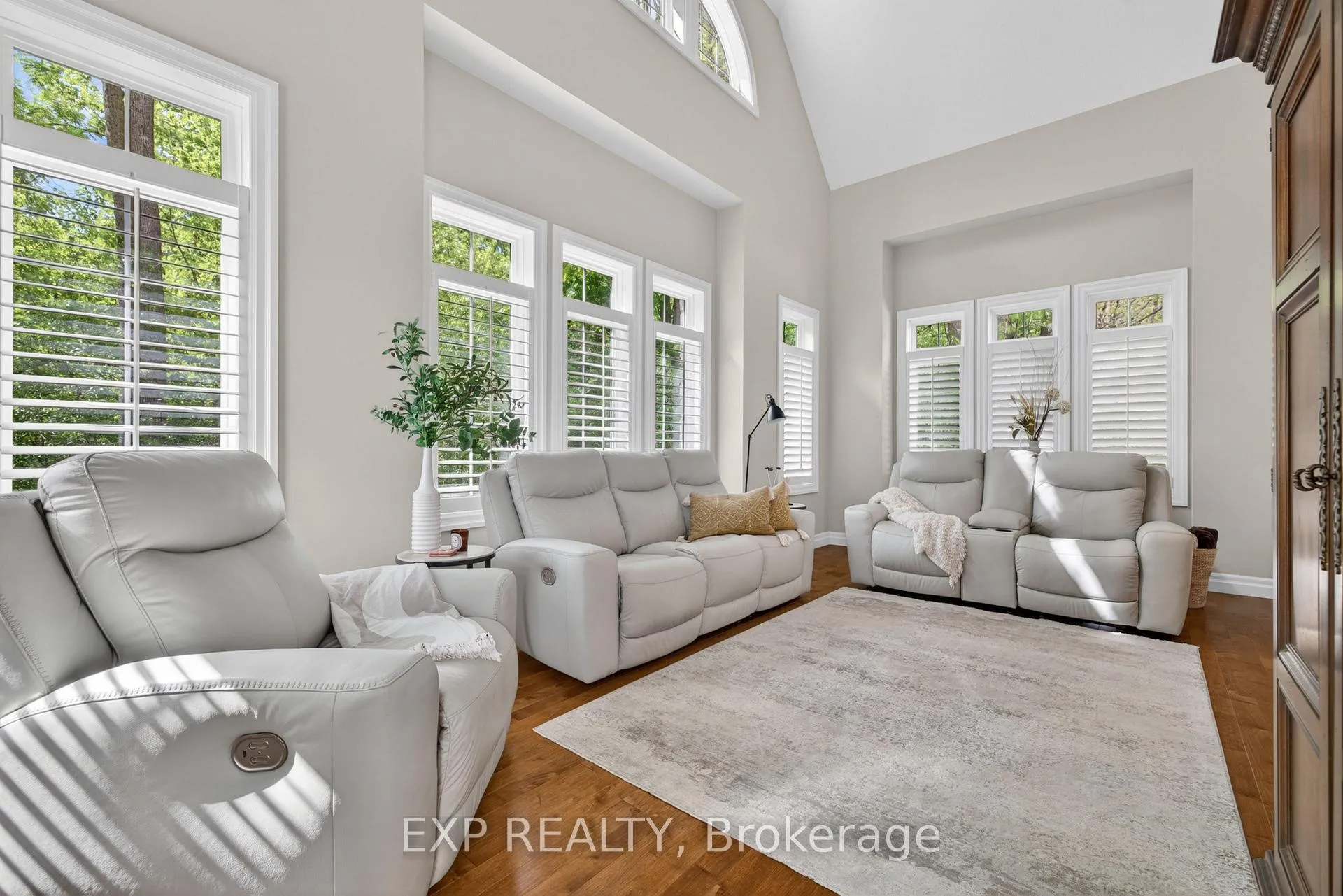 Photo 7 of Unit 11, 3 Sims Estate Place, Kitchener, Grand River South — HOMEH
