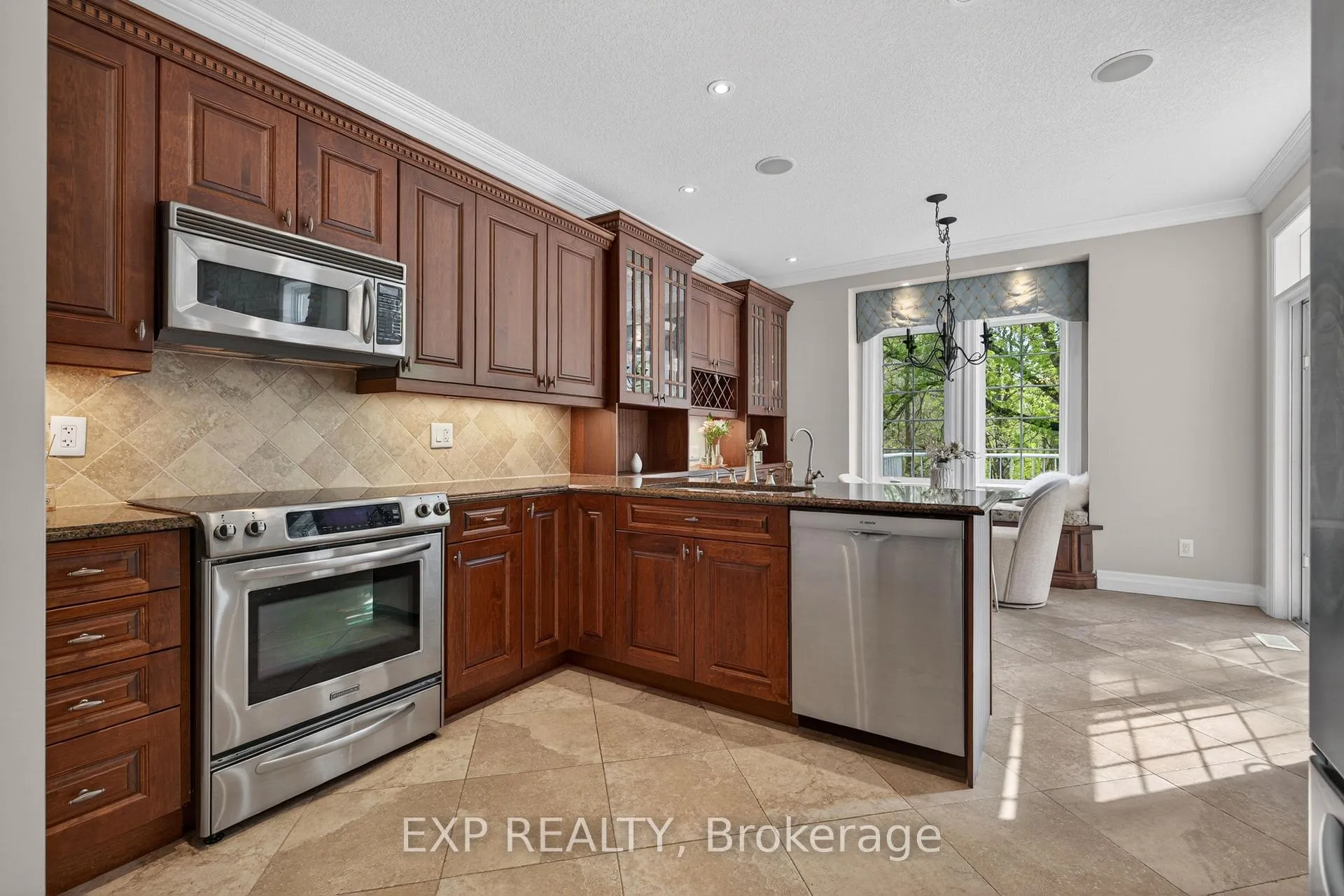 Photo 13 of Unit 11, 3 Sims Estate Place, Kitchener, Grand River South — HOMEH