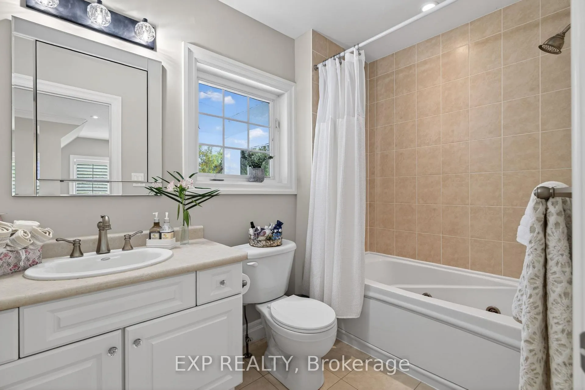 Photo 36 of Unit 11, 3 Sims Estate Place, Kitchener, Grand River South — HOMEH