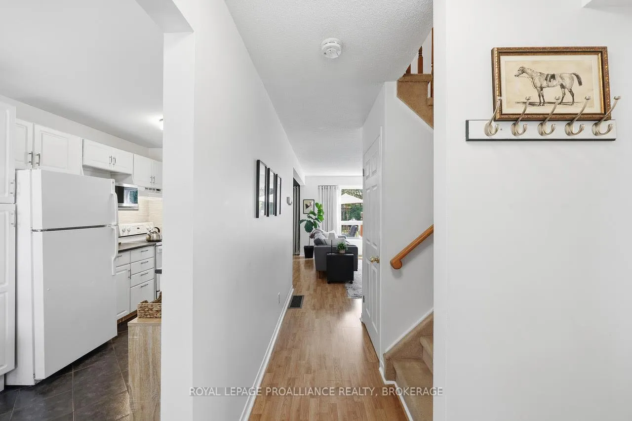 Photo 4 of 30 Barker Drive, Kingston, Kingston East (Incl Barret Crt) — HOMEH