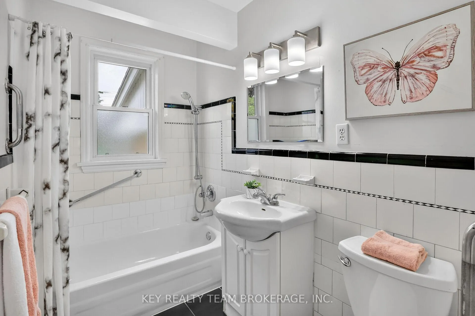 Photo 24 of 188 Price Avenue, Welland, Prince Charles — HOMEH
