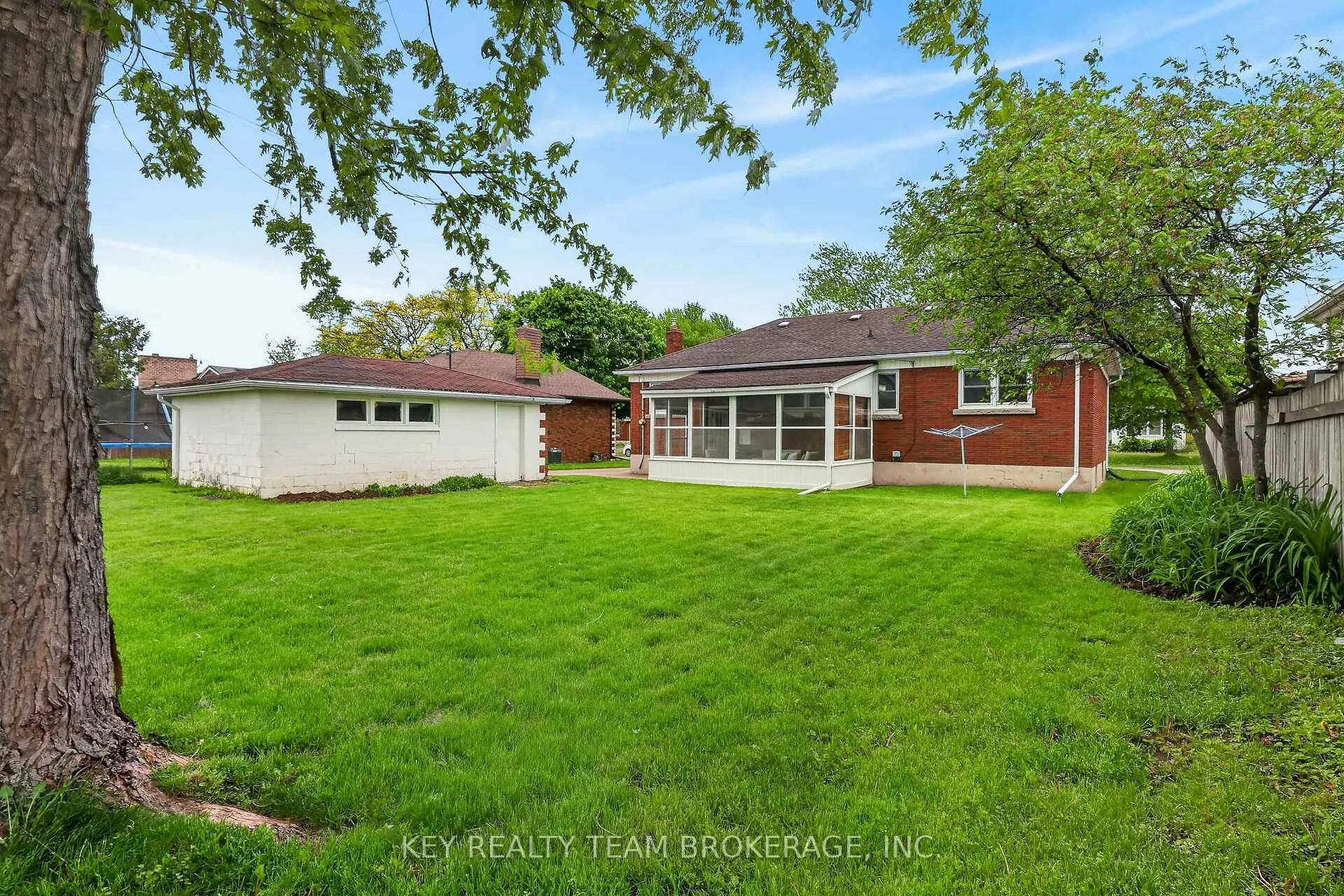 Photo 40 of 188 Price Avenue, Welland, Prince Charles — HOMEH