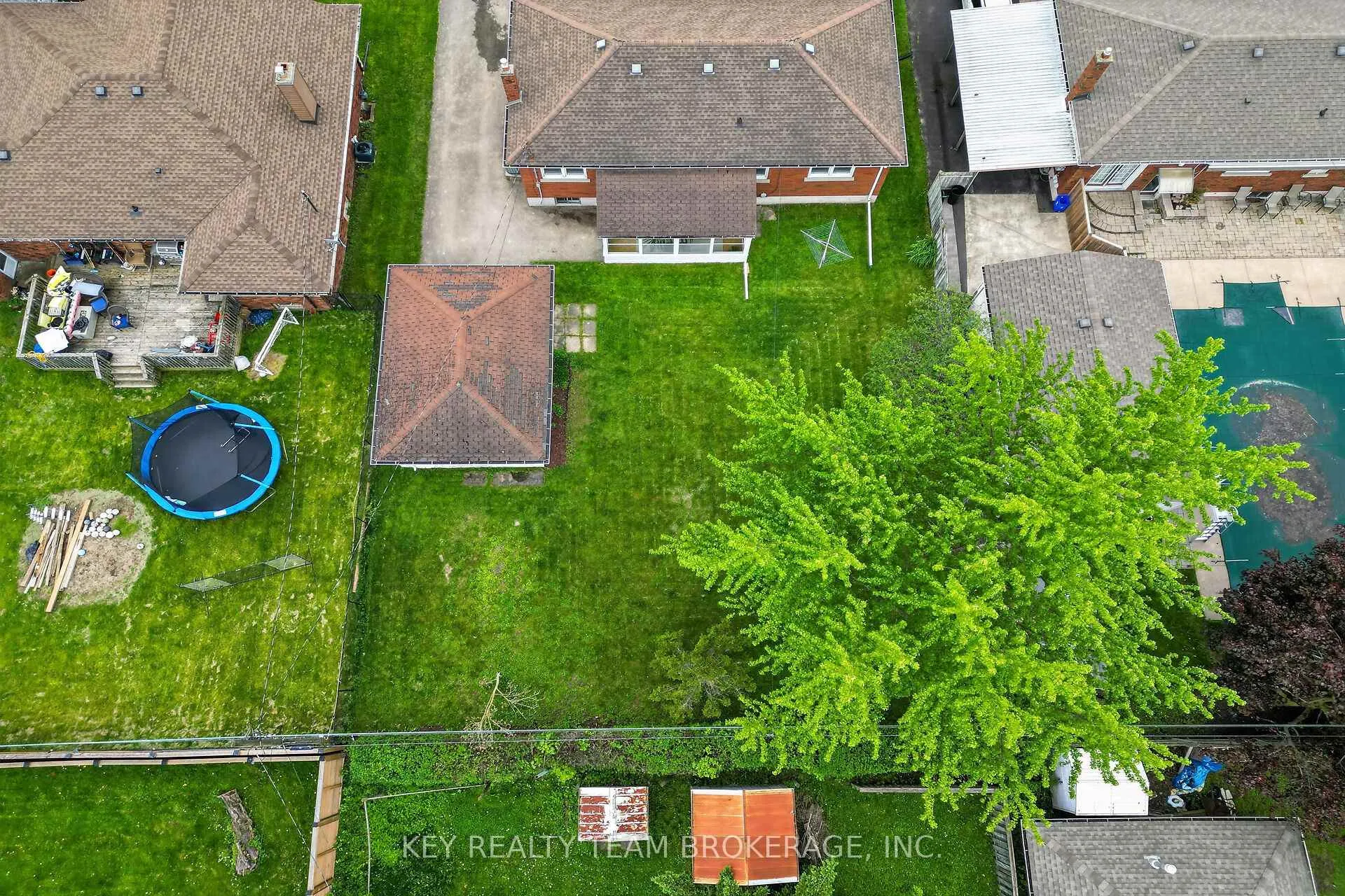 Photo 48 of 188 Price Avenue, Welland, Prince Charles — HOMEH