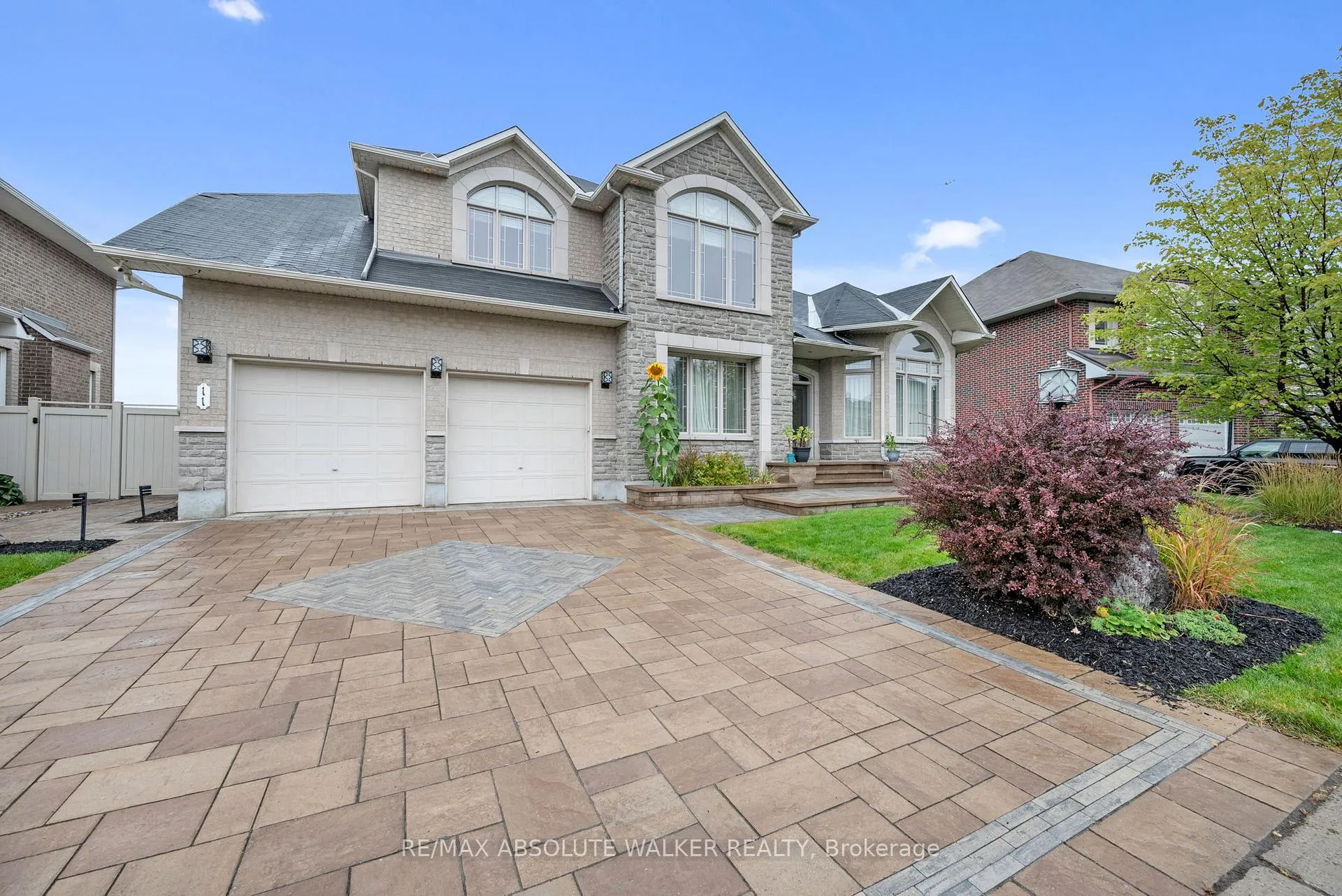 Photo 2 of 11 Tradewinds Drive, Ottawa, Barrhaven East — HOMEH