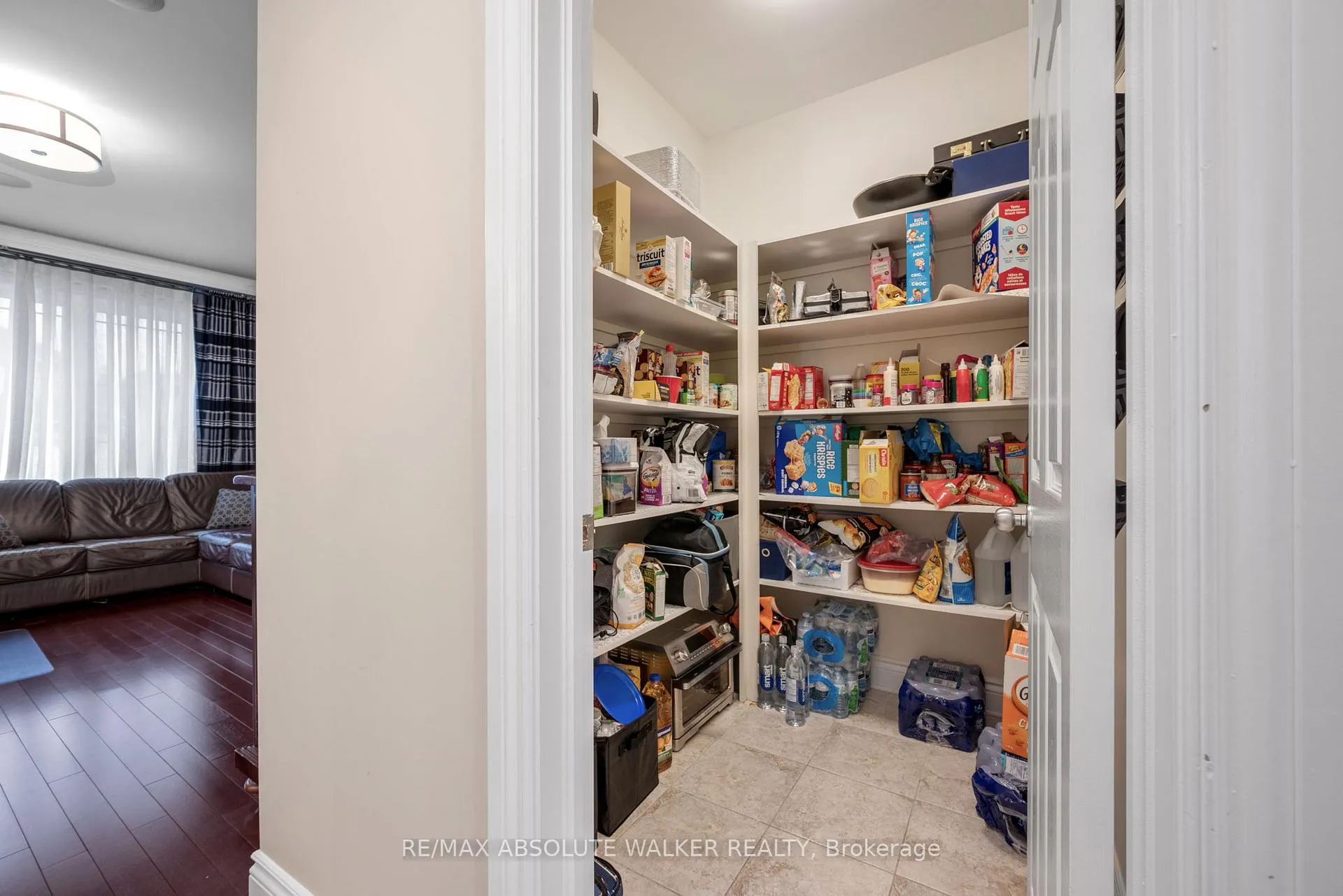 Photo 12 of 11 Tradewinds Drive, Ottawa, Barrhaven East — HOMEH