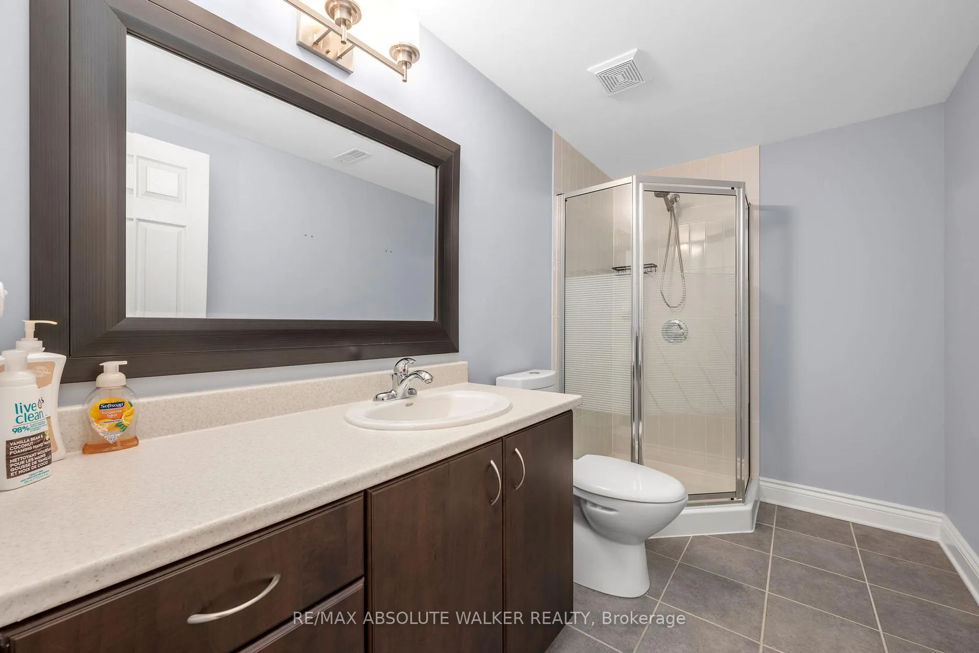 Photo 21 of 11 Tradewinds Drive, Ottawa, Barrhaven East — HOMEH