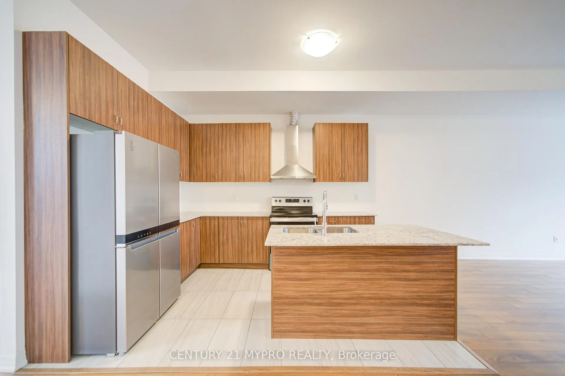 Photo 10 of 52 Alan Francis Lane, Markham, Cachet — HOMEH