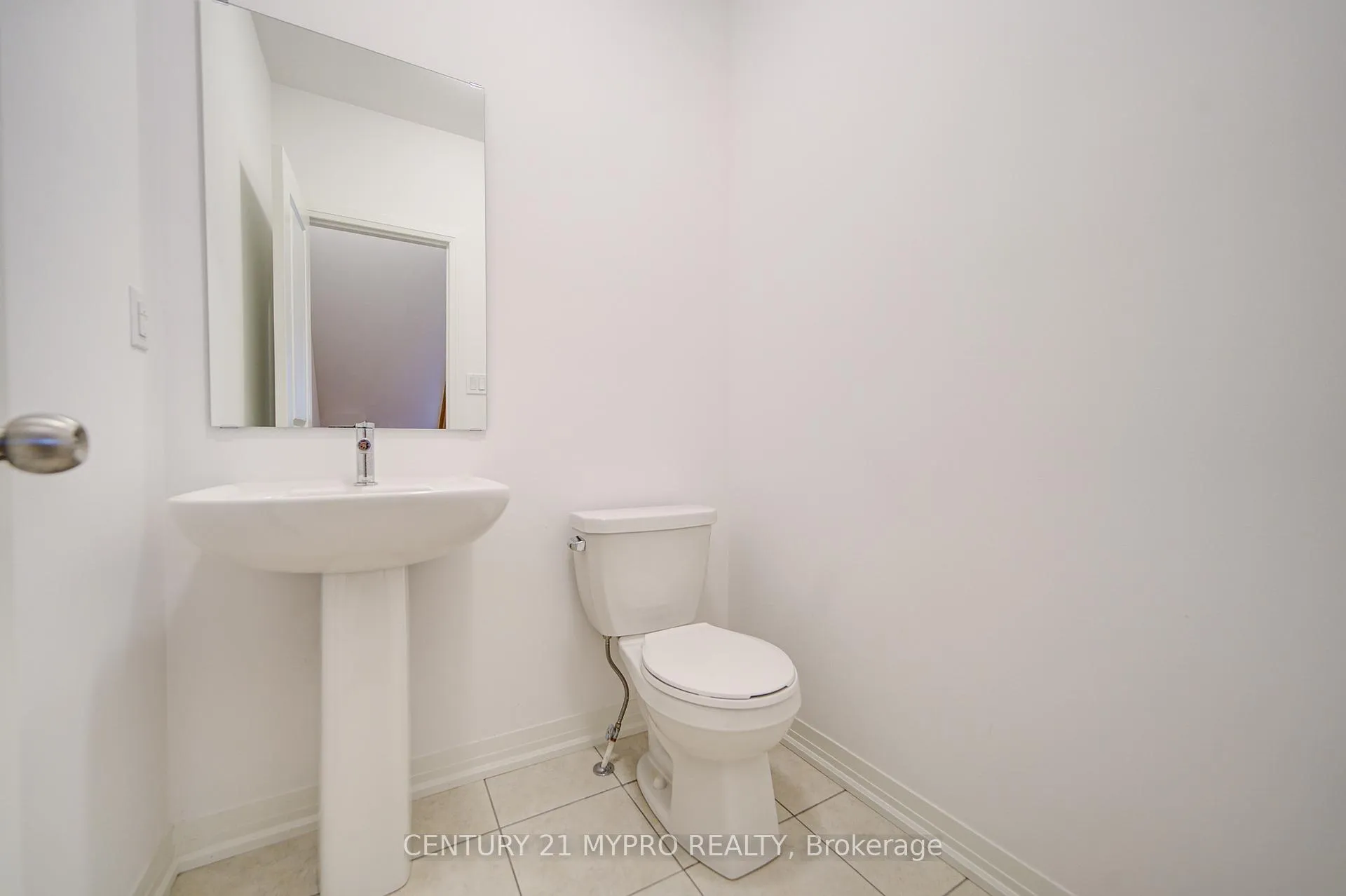 Photo 20 of 52 Alan Francis Lane, Markham, Cachet — HOMEH