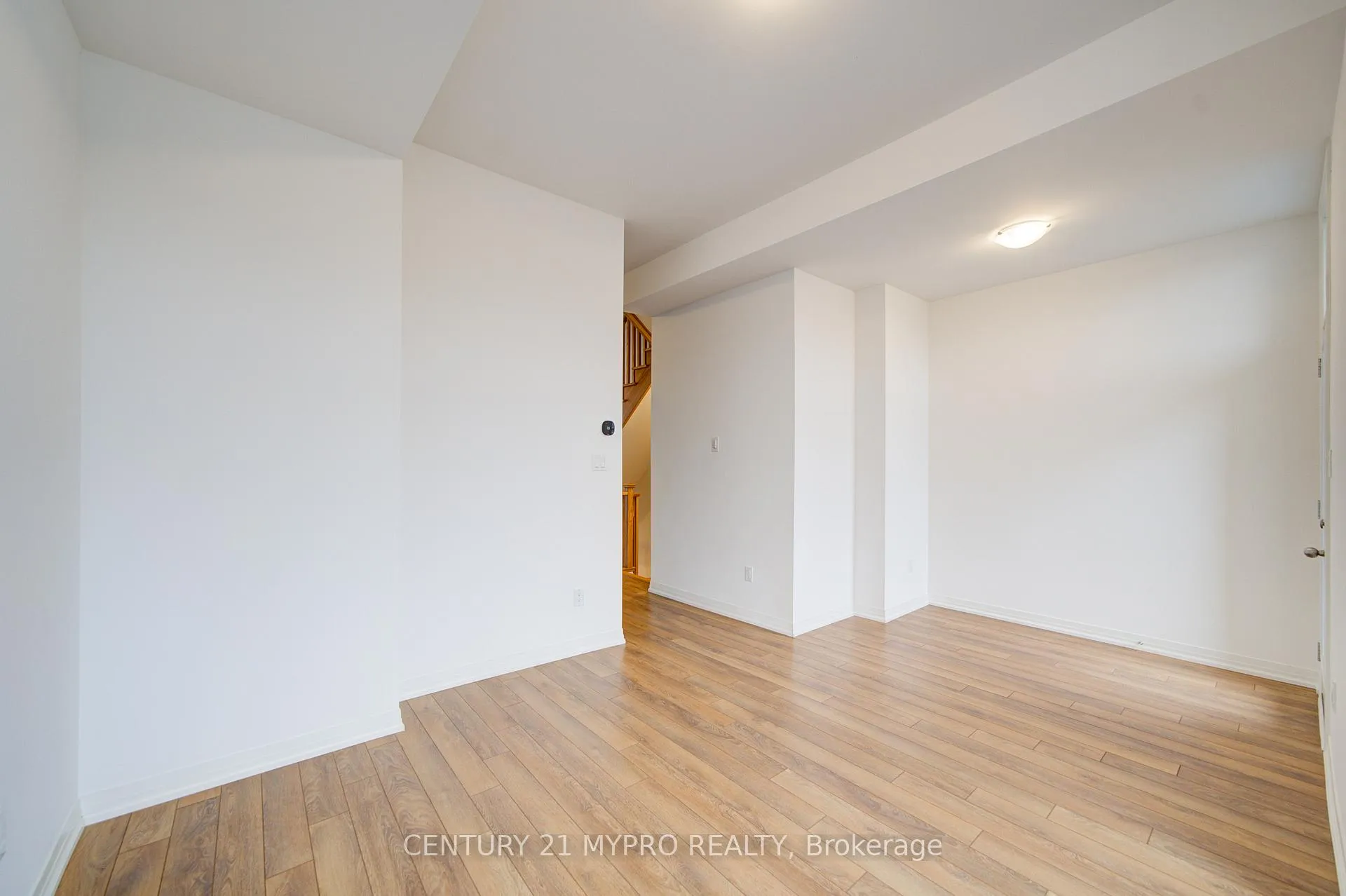 Photo 40 of 52 Alan Francis Lane, Markham, Cachet — HOMEH
